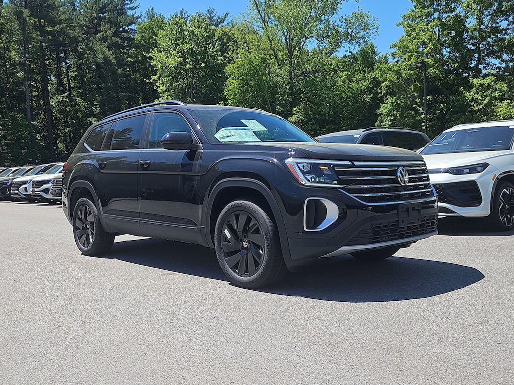 New 2026 Volkswagen Atlas SE w/Technology SUV