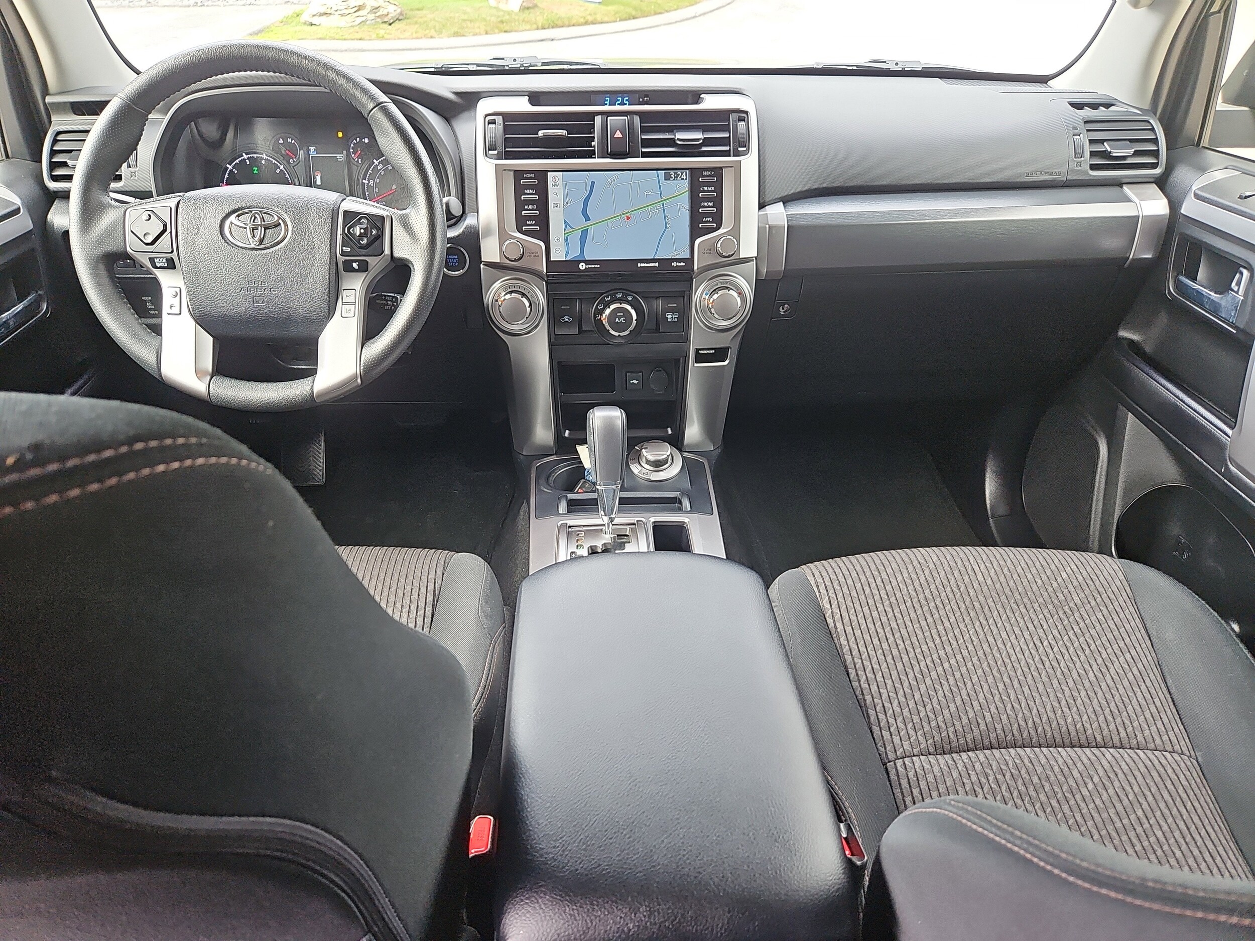 2022 Toyota 4Runner Trail Special Edition photo 2
