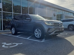 2022 Volkswagen Atlas 2.0T SE w/Technology SUV