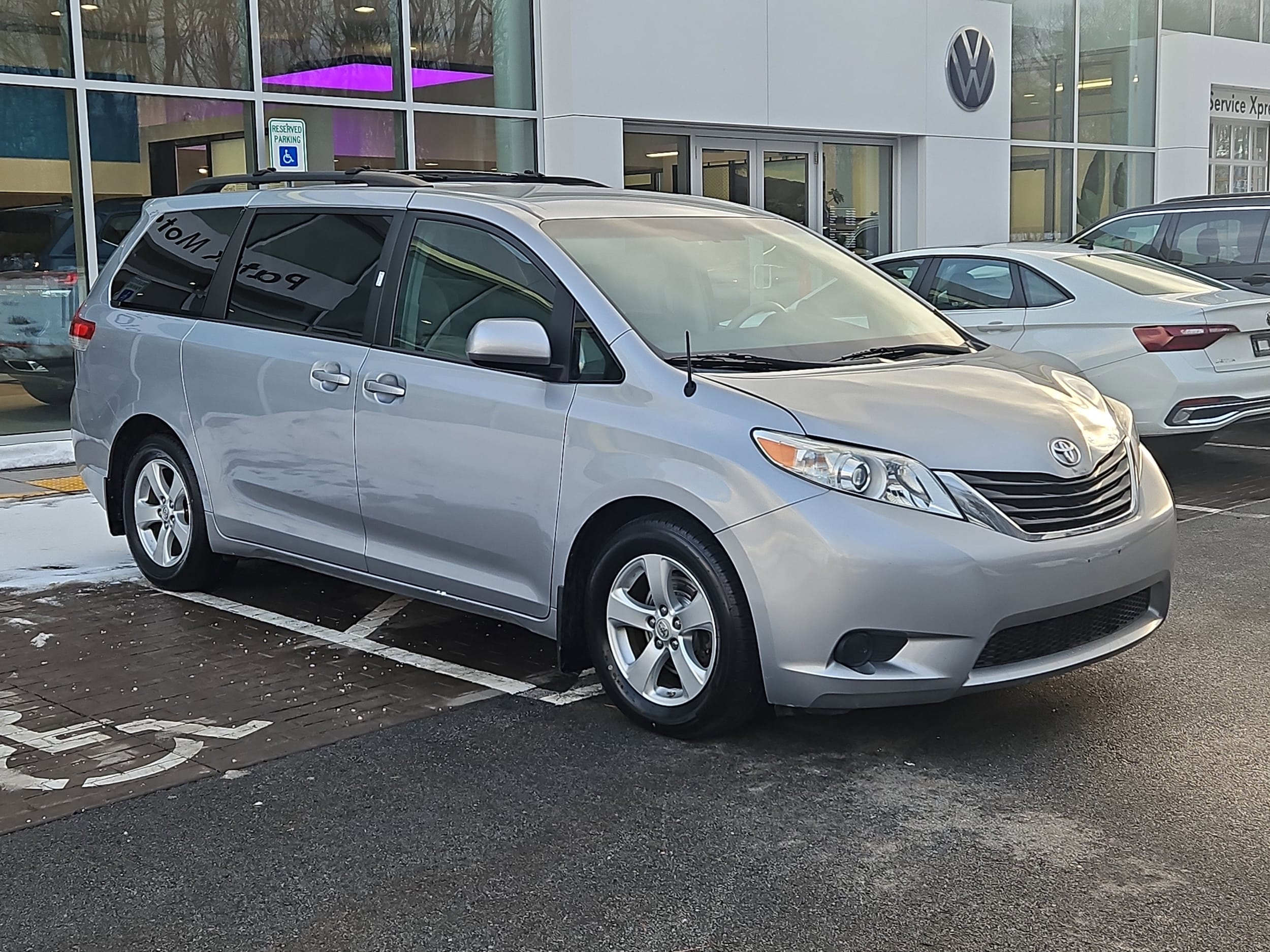 2014 Toyota Sienna LE