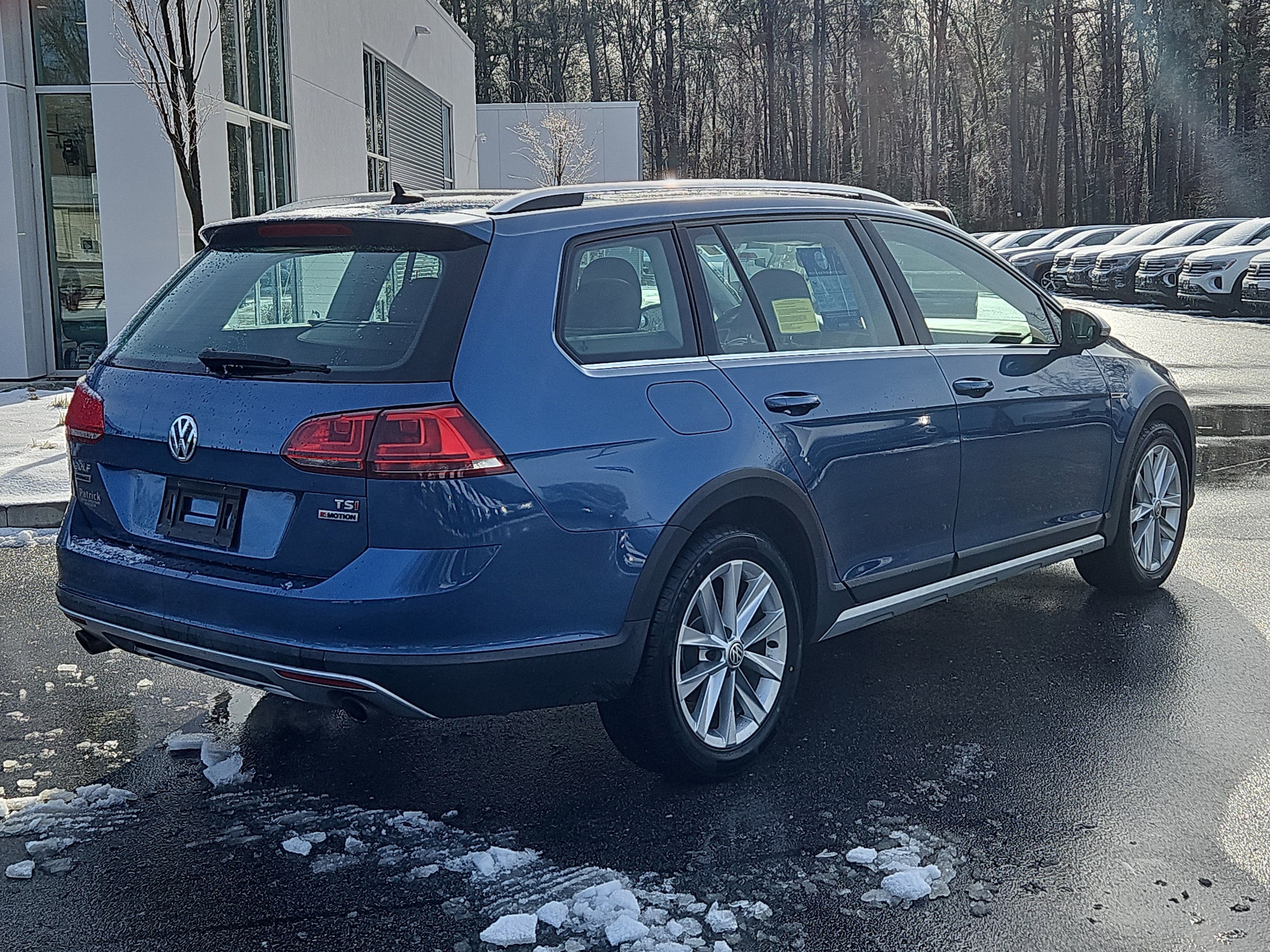 Used 2017 Volkswagen Golf Alltrack Alltrack SE with VIN 3VWH17AU9HM544299 for sale in Auburn, MA