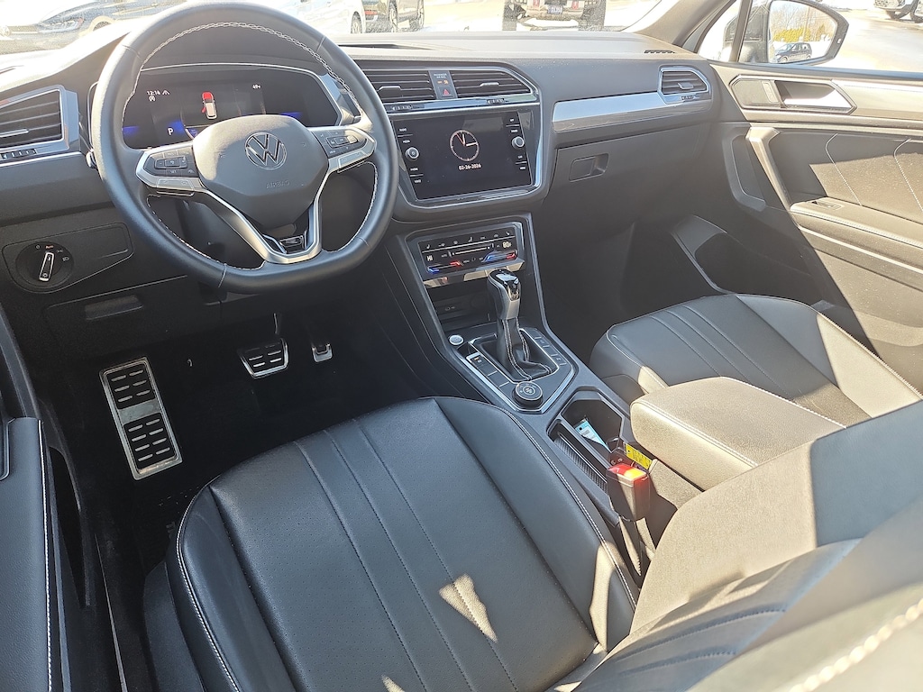 Certified 2023 Volkswagen Tiguan 2.0T SE R-Line Black SUV