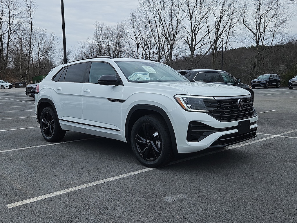 New 2026 Volkswagen Atlas Cross Sport 2.0T SEL R-Line Black SUV