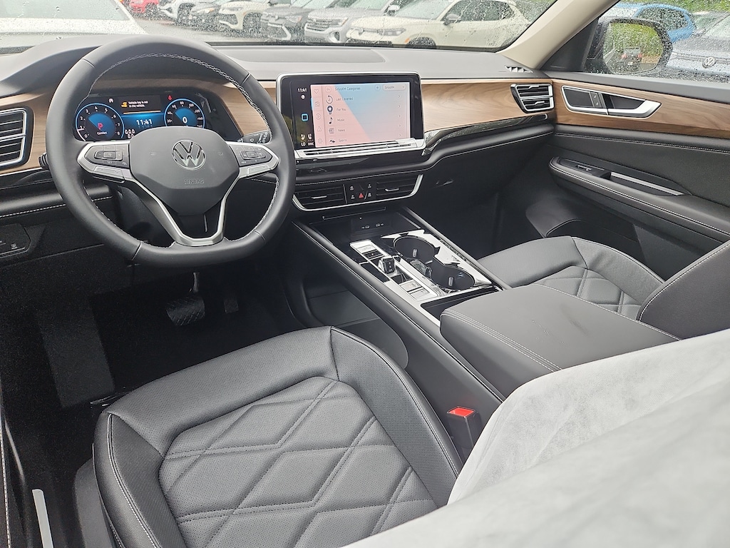 New 2026 Volkswagen Atlas SE w/Technology SUV