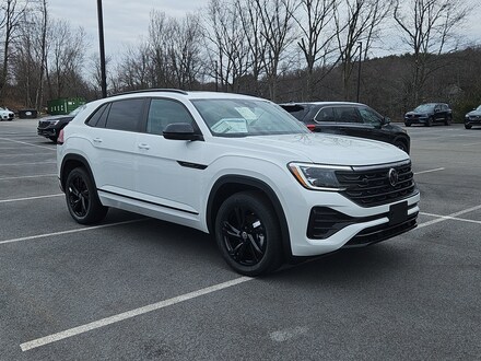 2026 Volkswagen Atlas Cross Sport 2.0T SEL R-Line Black SUV