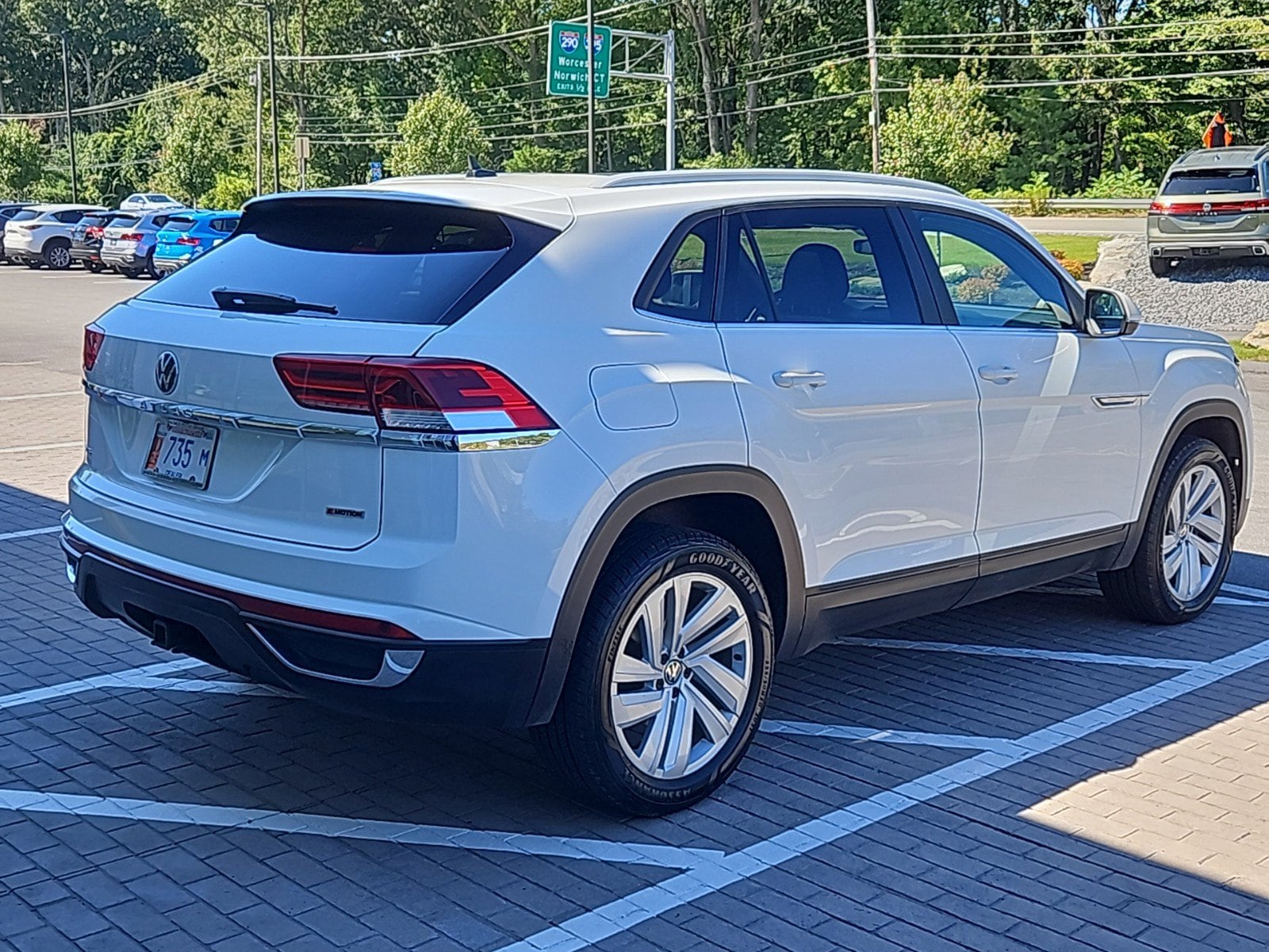 Used 2021 Volkswagen Atlas Cross Sport SE w/Tech with VIN 1V2KE2CA5MC201566 for sale in Auburn, MA