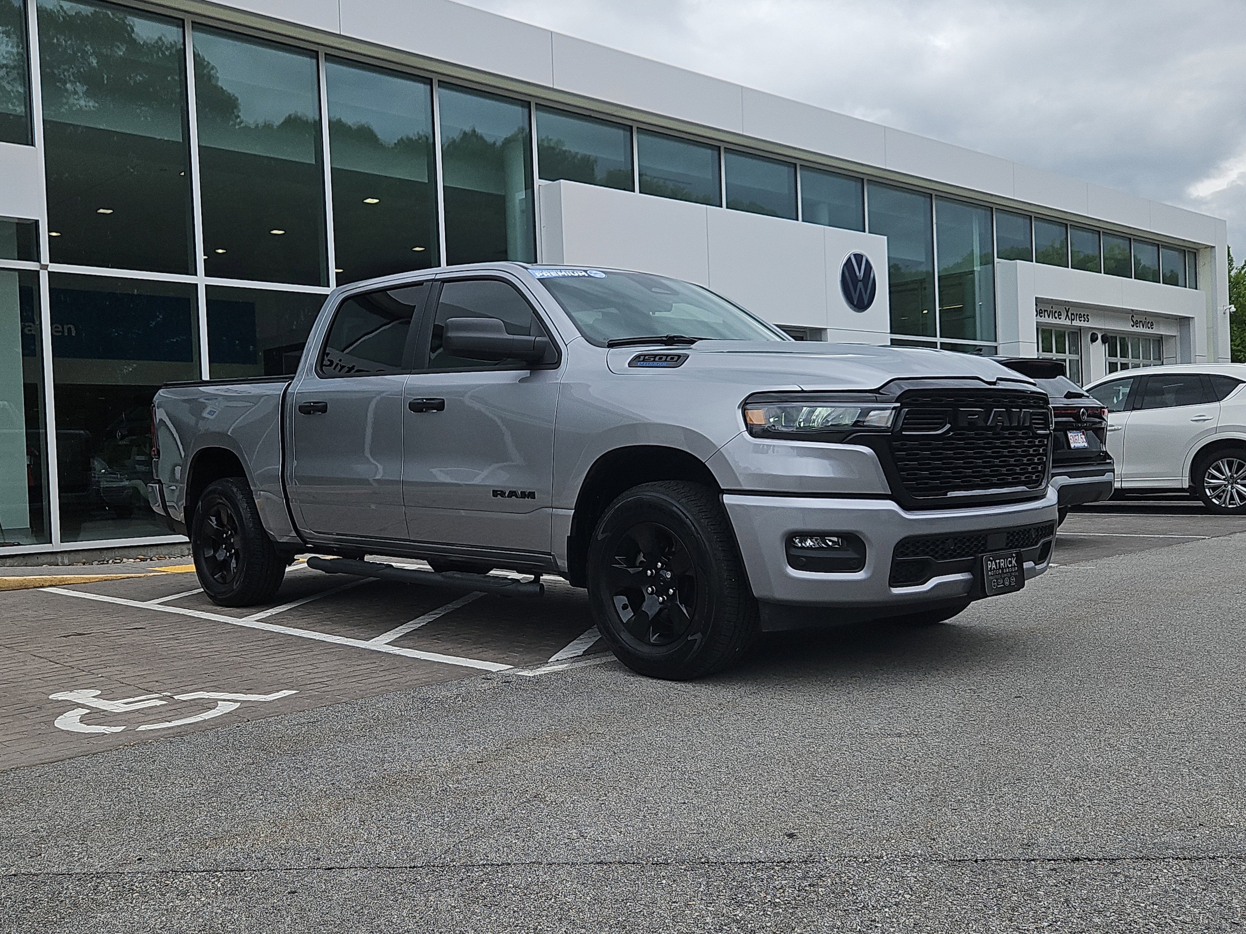 2025 RAM 1500 Tradesman 4x4 Crew Cab 5'7's photo