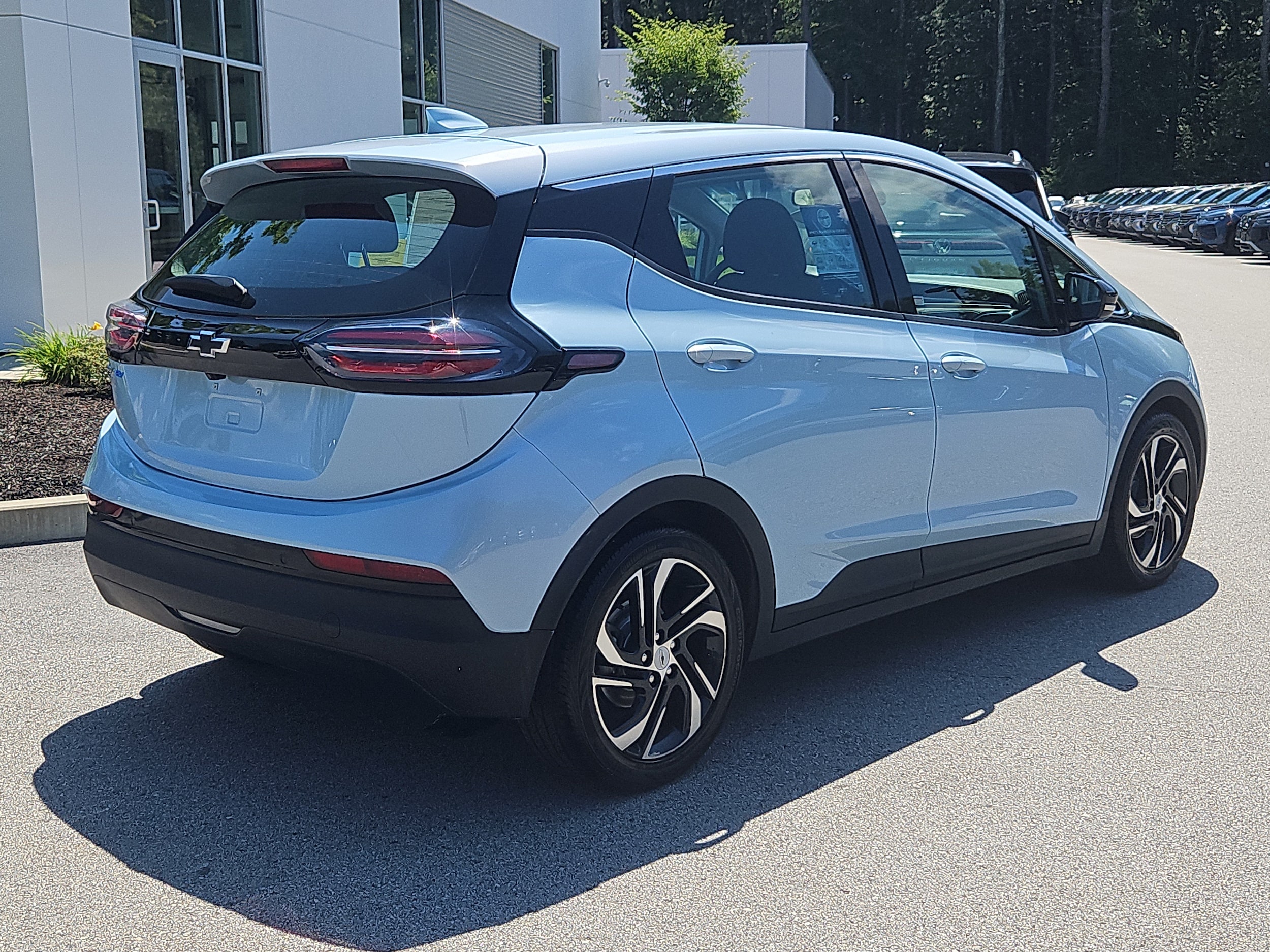 Used 2023 Chevrolet Bolt EV 2LT with VIN 1G1FX6S06P4166878 for sale in Auburn, MA