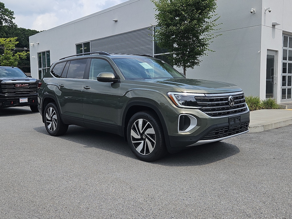 New 2026 Volkswagen Atlas SE w/Technology SUV