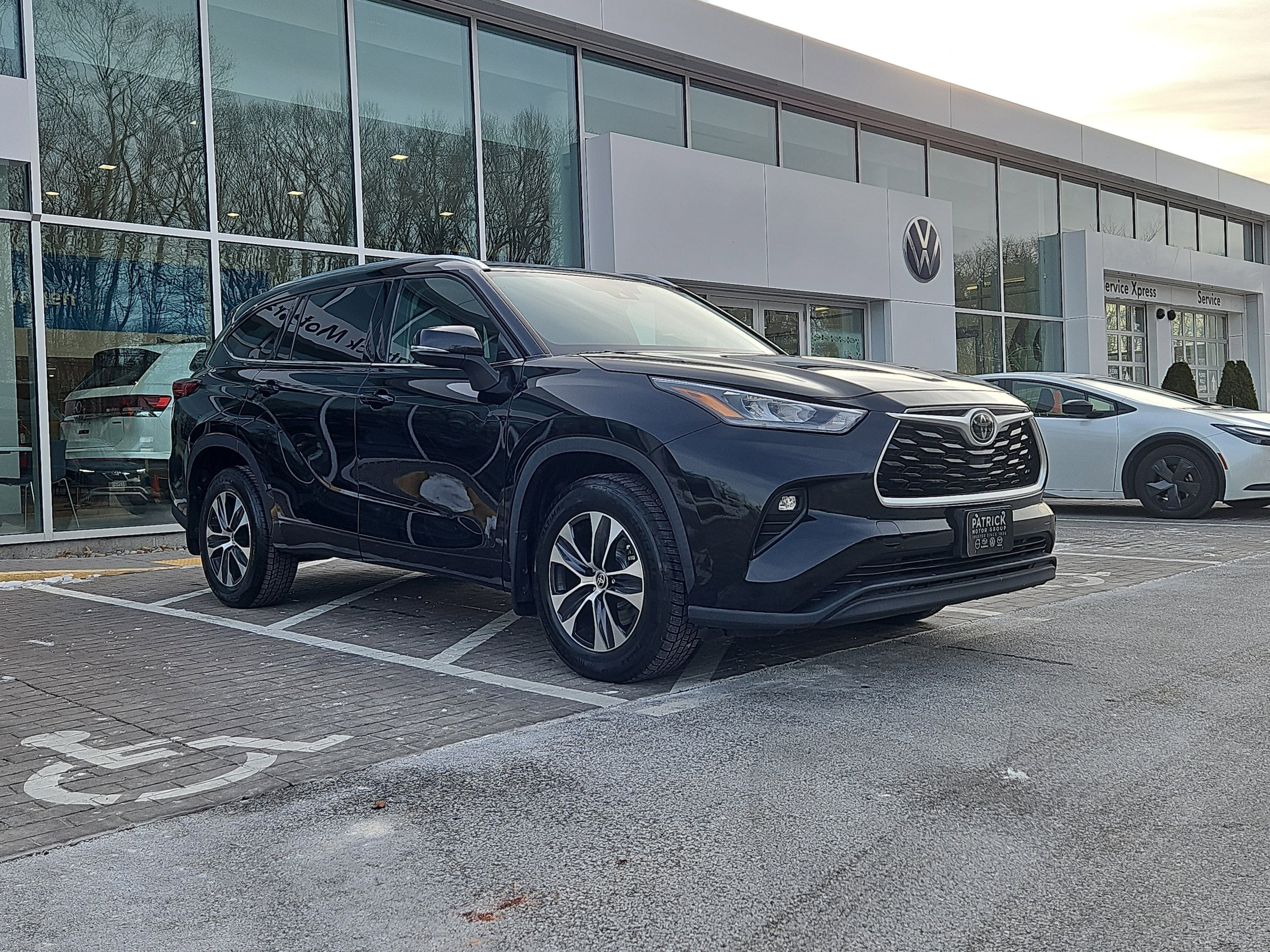 2020 Toyota Highlander XLE's photo