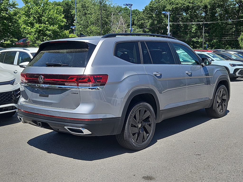 New 2026 Volkswagen Atlas 2.0T SE w/Technology SUV