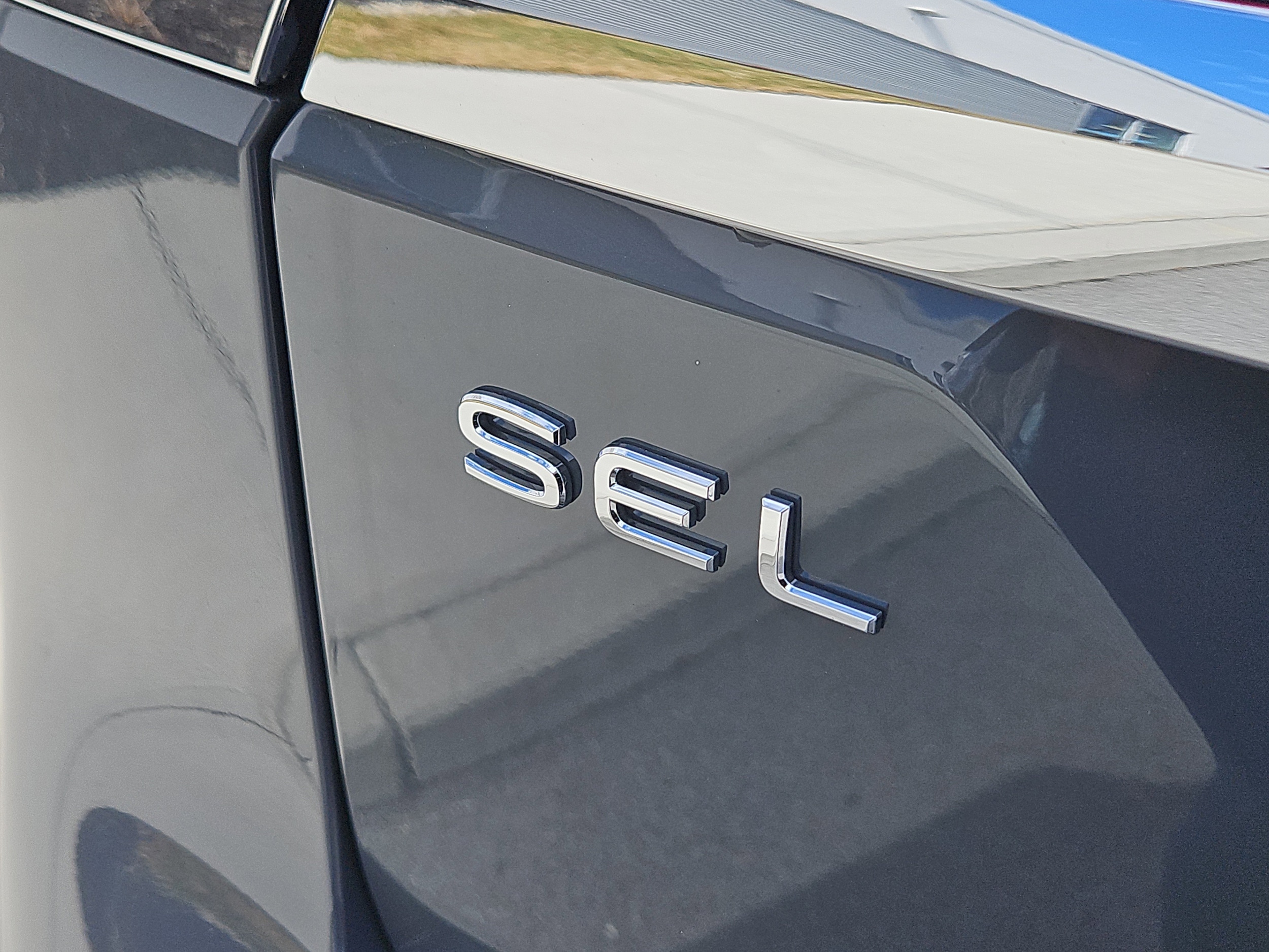 2026 Volkswagen Atlas SEL - Photo 4