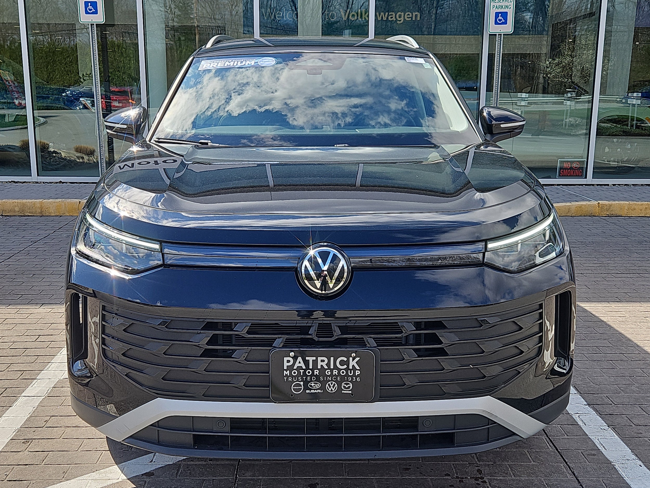 2025 Volkswagen Tiguan SE - Photo 23