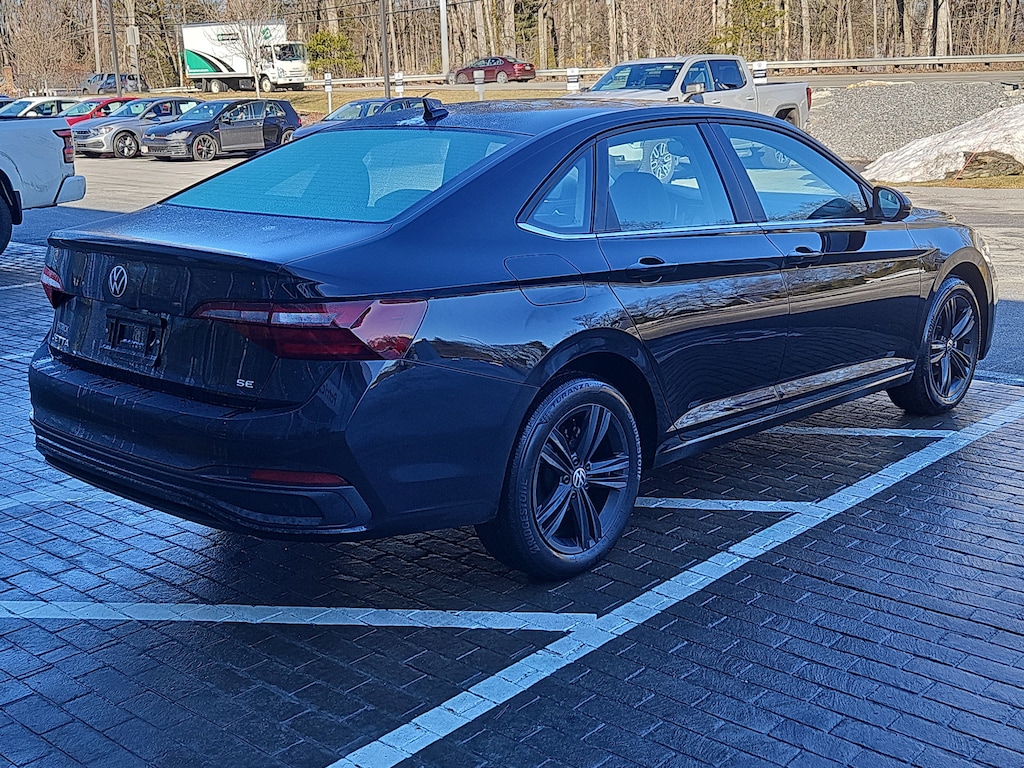 Certified 2023 Volkswagen Jetta 1.5T SE Sedan