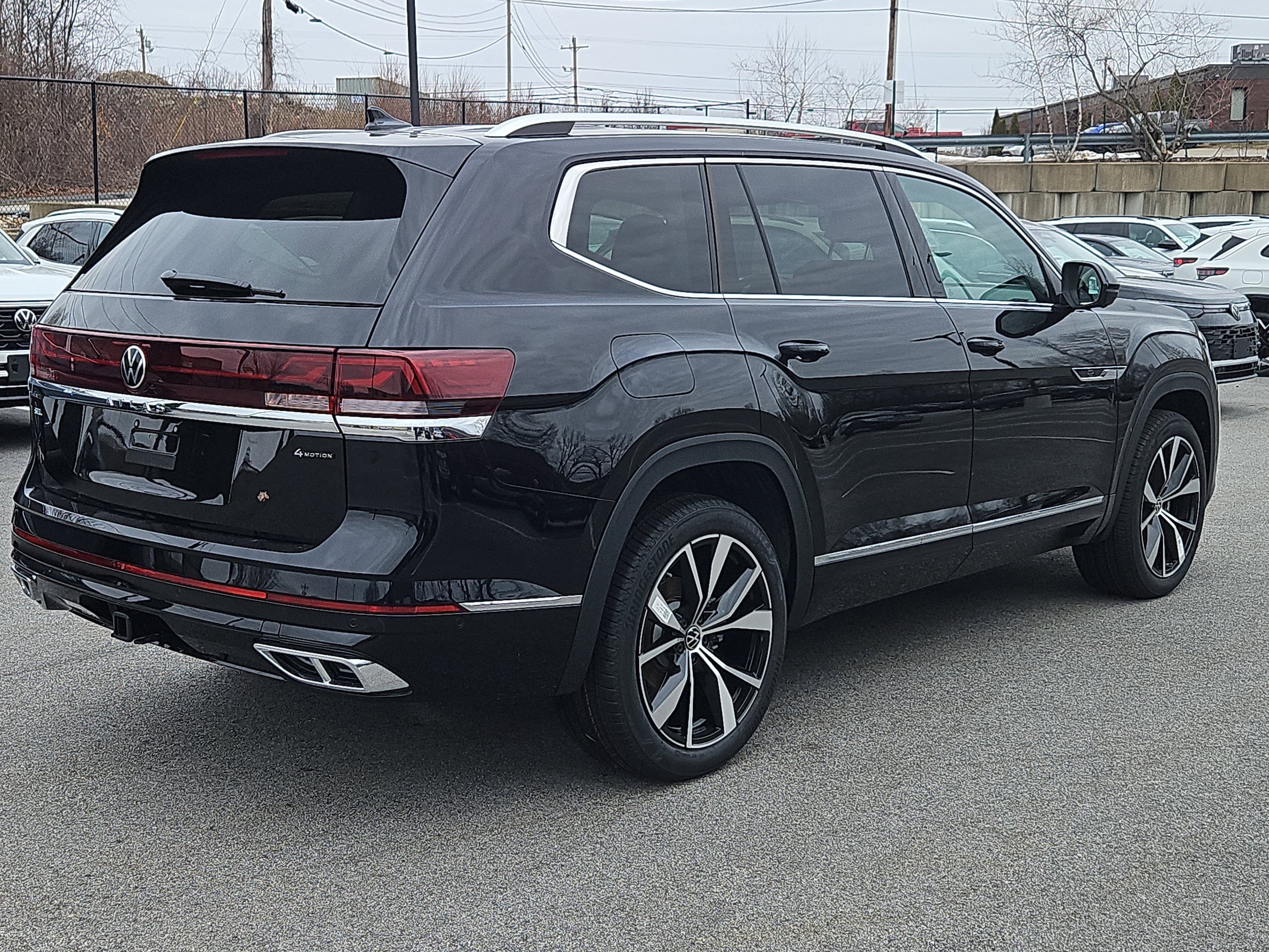 2026 Volkswagen Atlas SEL Premium R-Line - Photo 2