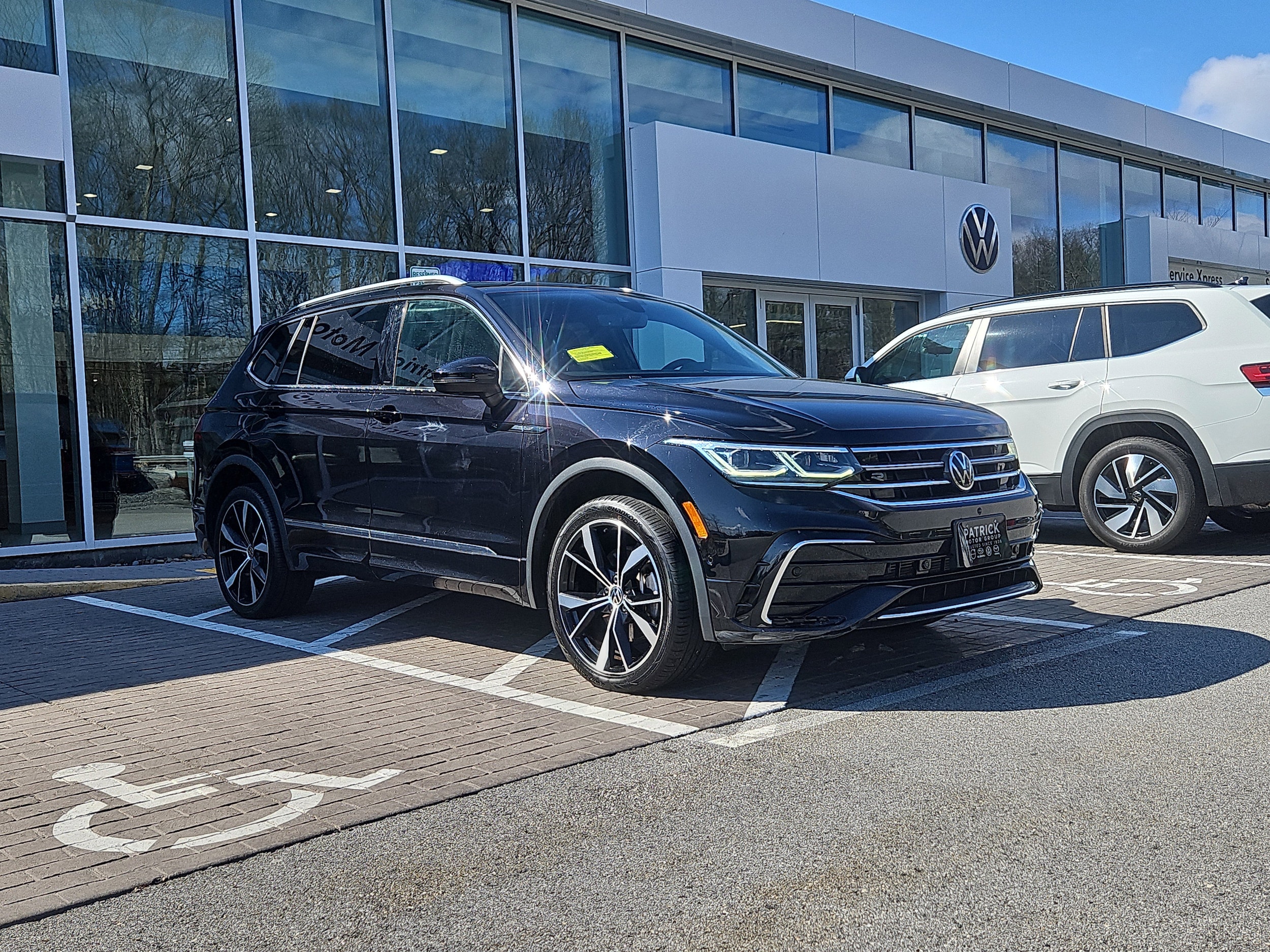2022 Volkswagen Tiguan SEL R-LINE