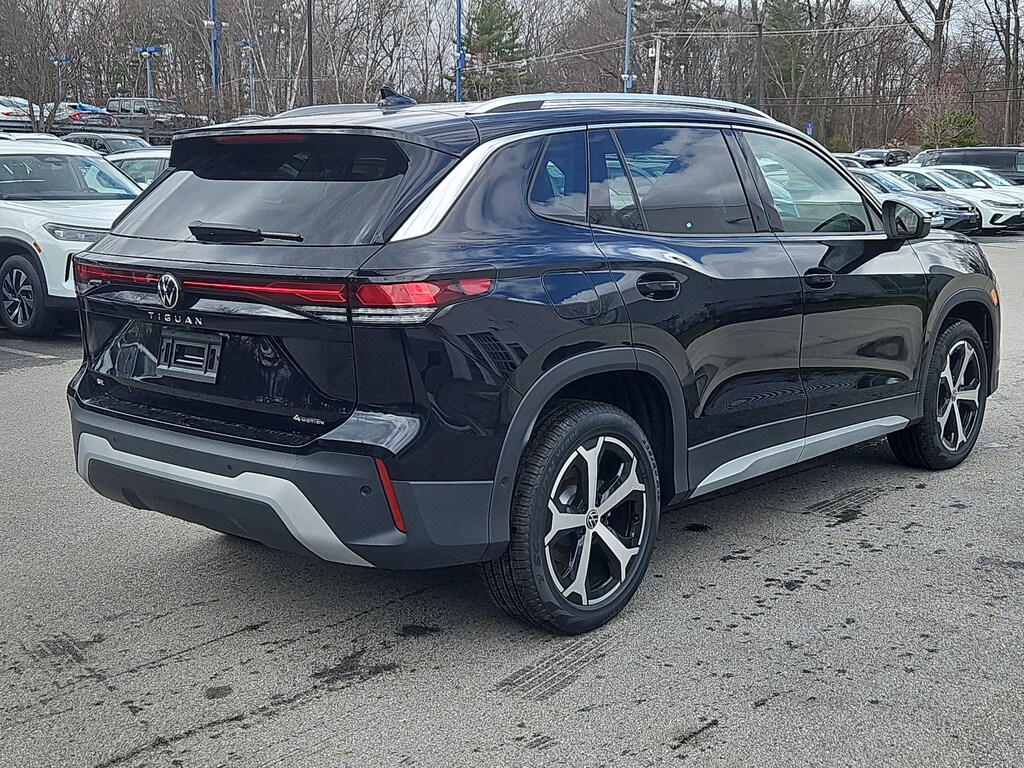 New 2026 Volkswagen Tiguan 2.0T SE SUV
