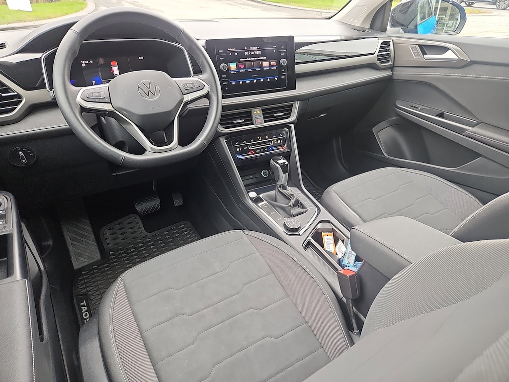 Certified 2025 Volkswagen Taos 1.5T SE Black SUV