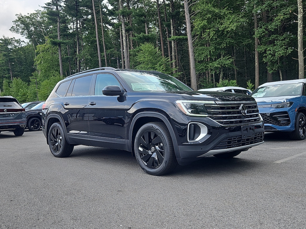 New 2026 Volkswagen Atlas SE w/Technology SUV