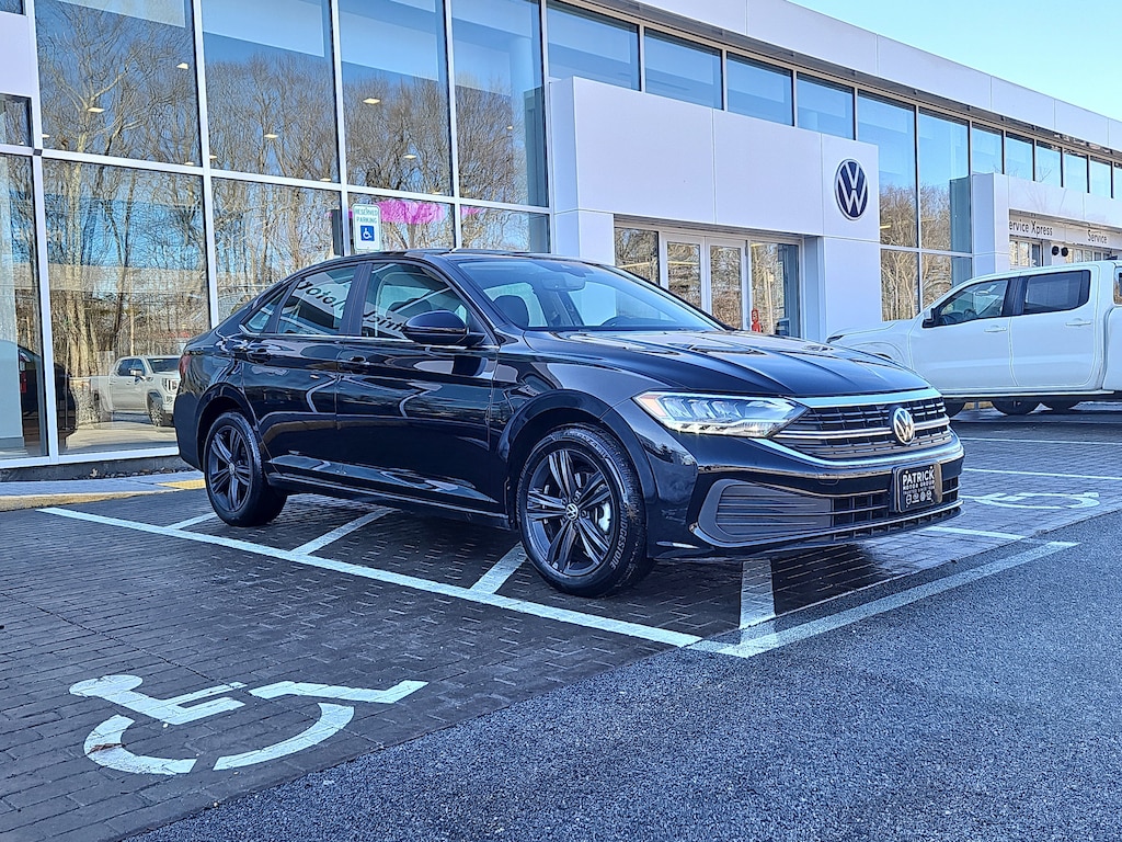 Certified 2023 Volkswagen Jetta 1.5T SE Sedan