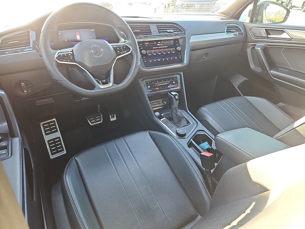 Certified 2022 Volkswagen Tiguan 2.0T SE R-Line Black SUV
