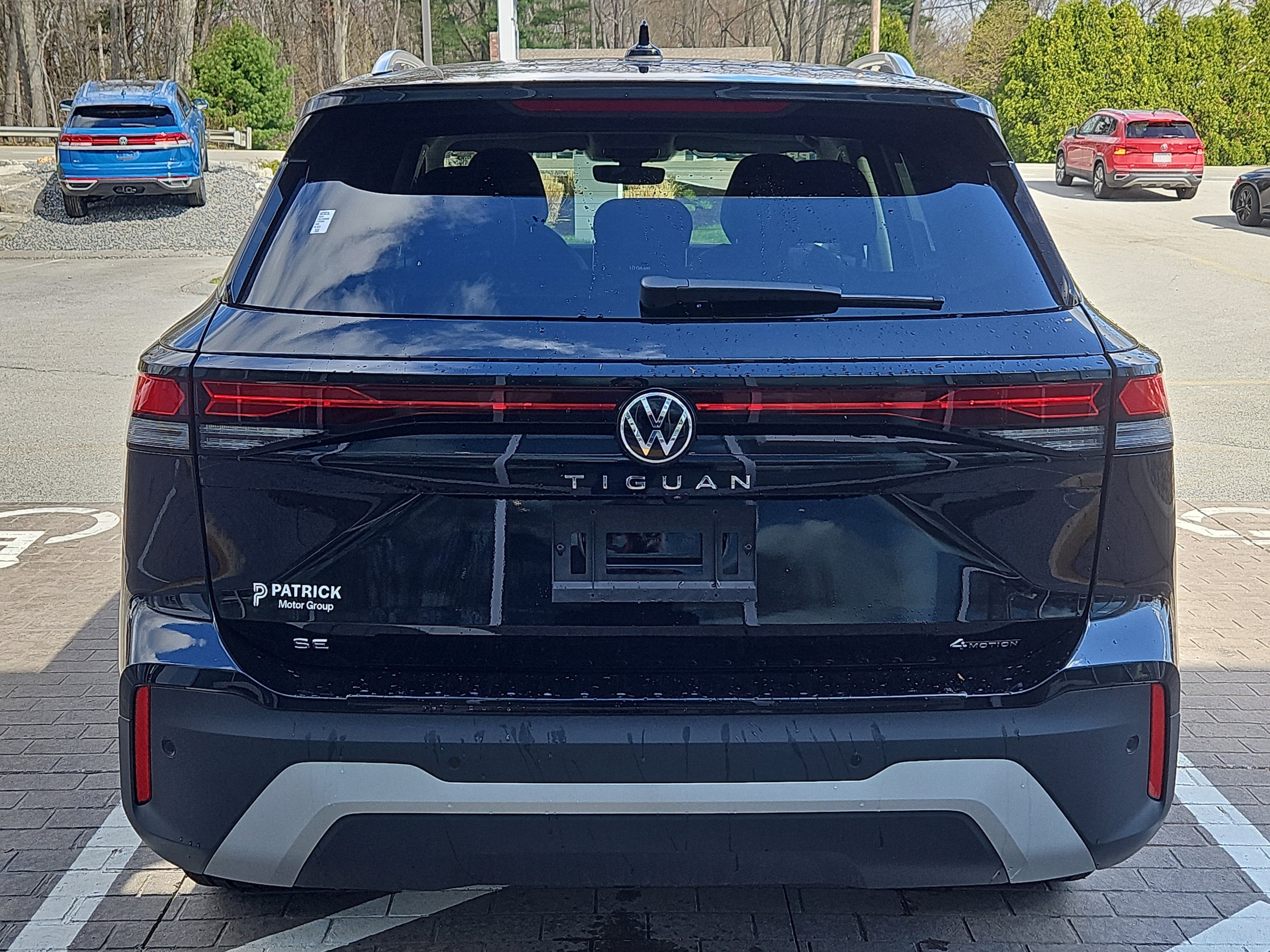 2025 Volkswagen Tiguan SE - Photo 25