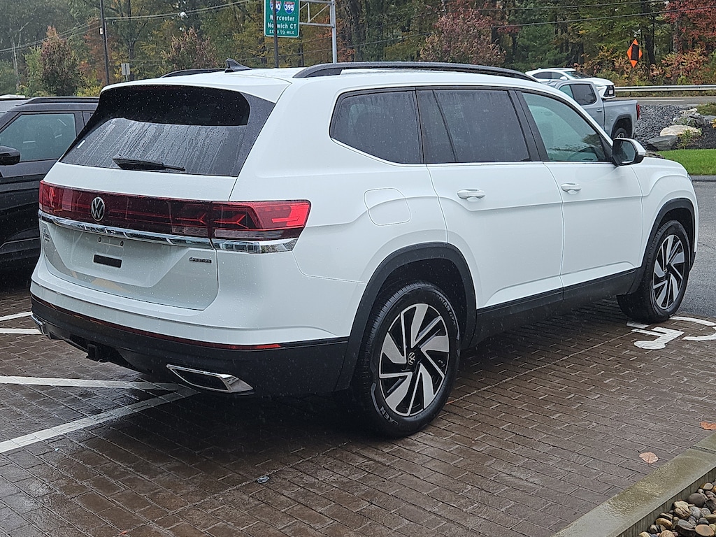 Used 2025 Volkswagen Atlas 2.0T SE w/Technology SUV