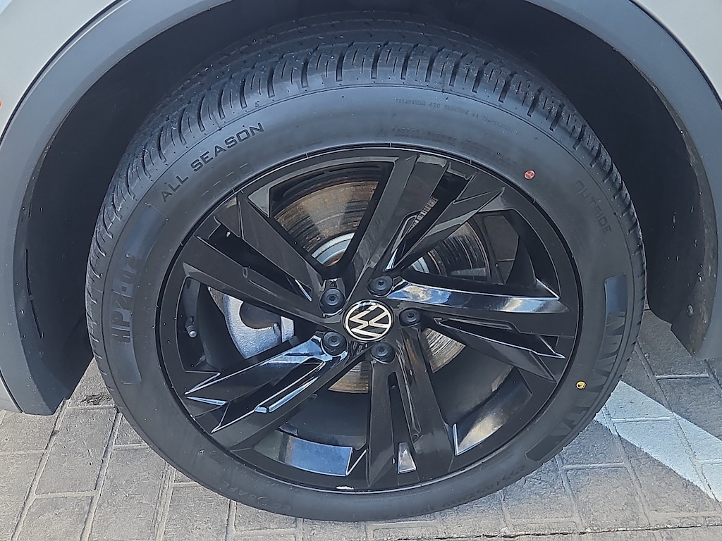 Used 2023 Volkswagen Tiguan 2.0T SE R-Line Black SUV