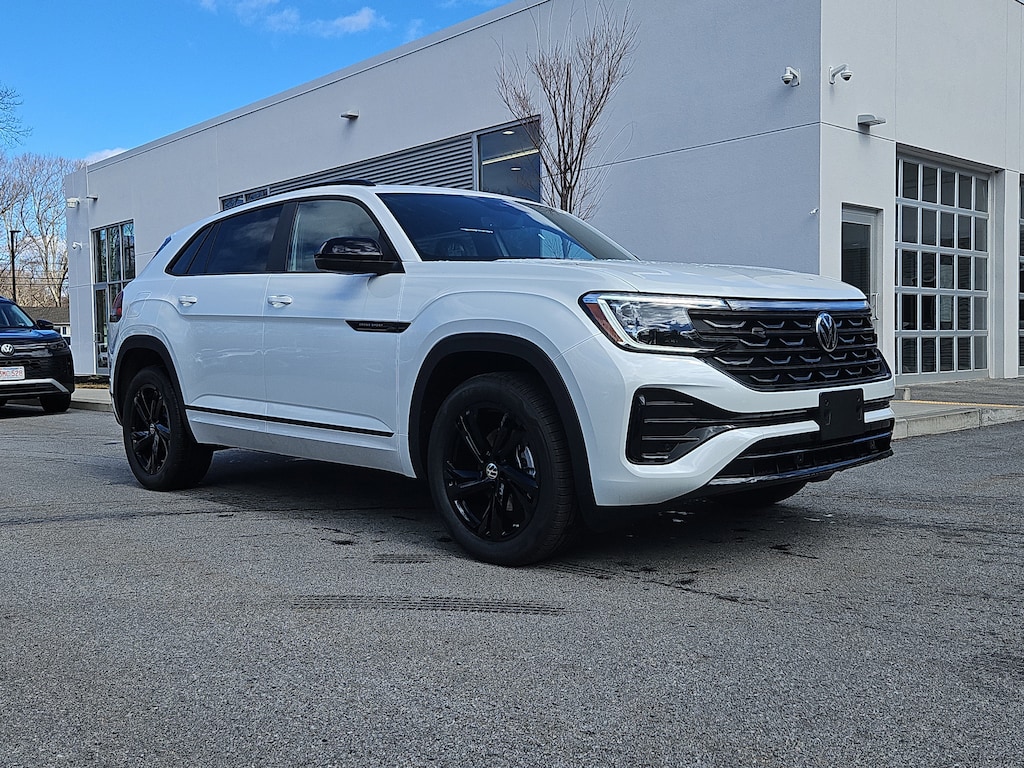 New 2026 Volkswagen Atlas Cross Sport 2.0T SEL R-Line Black SUV