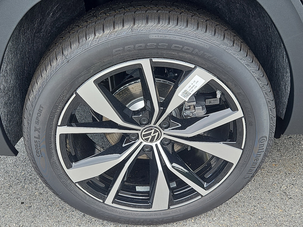 New 2025 Volkswagen Atlas Cross Sport 2.0T SEL Premium R-Line SUV