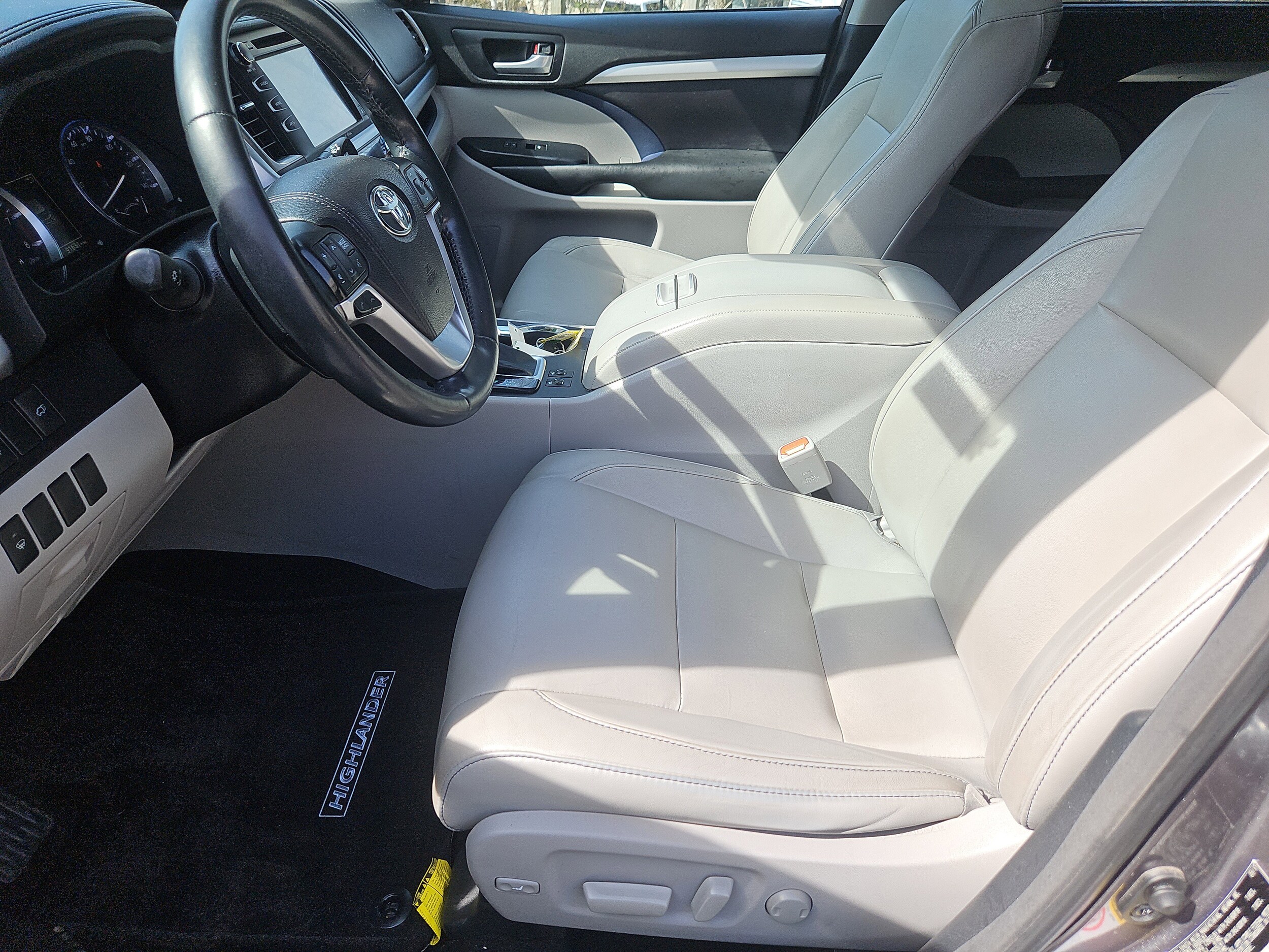 used 2017 Toyota Highlander car, priced at $20,940
