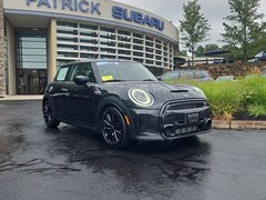 2023 MINI Hardtop 2 Door Cooper S Classic Cooper S Classic FWD *Ltd Avail*
