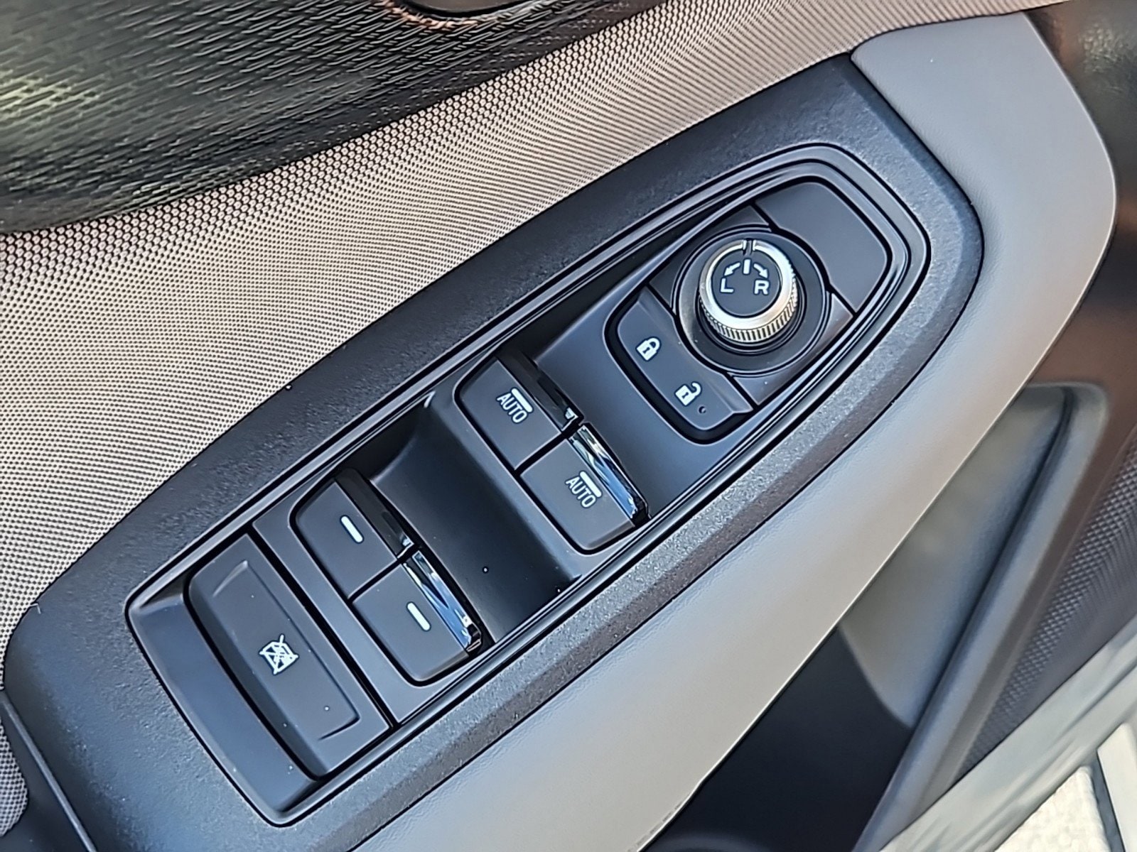 new 2025 Subaru Legacy car, priced at $29,460