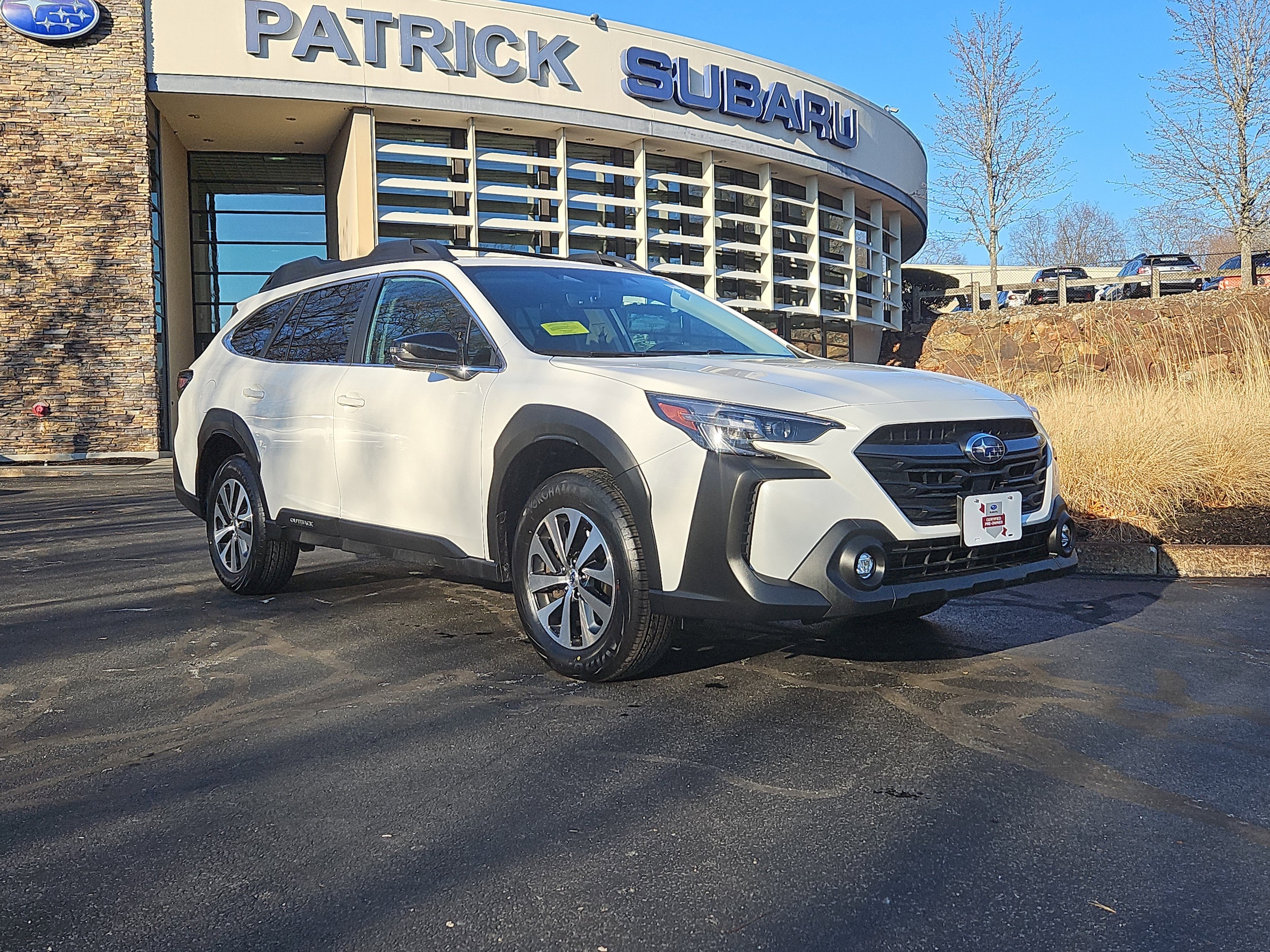 2023 Subaru Outback Premium's photo