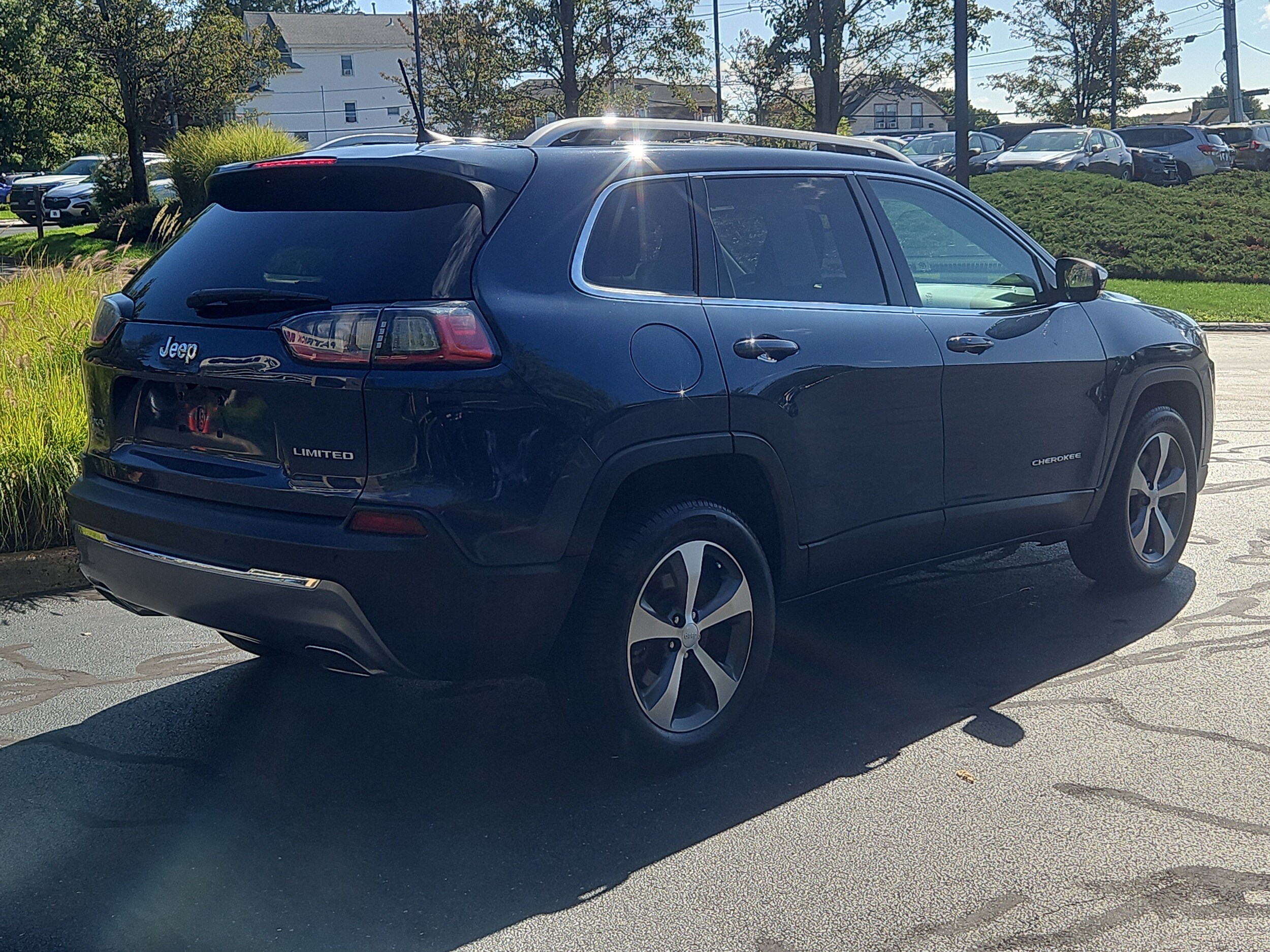 Used 2021 Jeep Cherokee Limited with VIN 1C4PJMDX9MD119271 for sale in Shrewsbury, MA