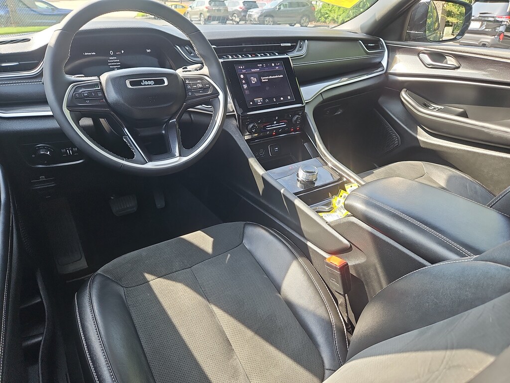 Used 2023 Jeep Grand Cherokee Altitude Altitude 4x4