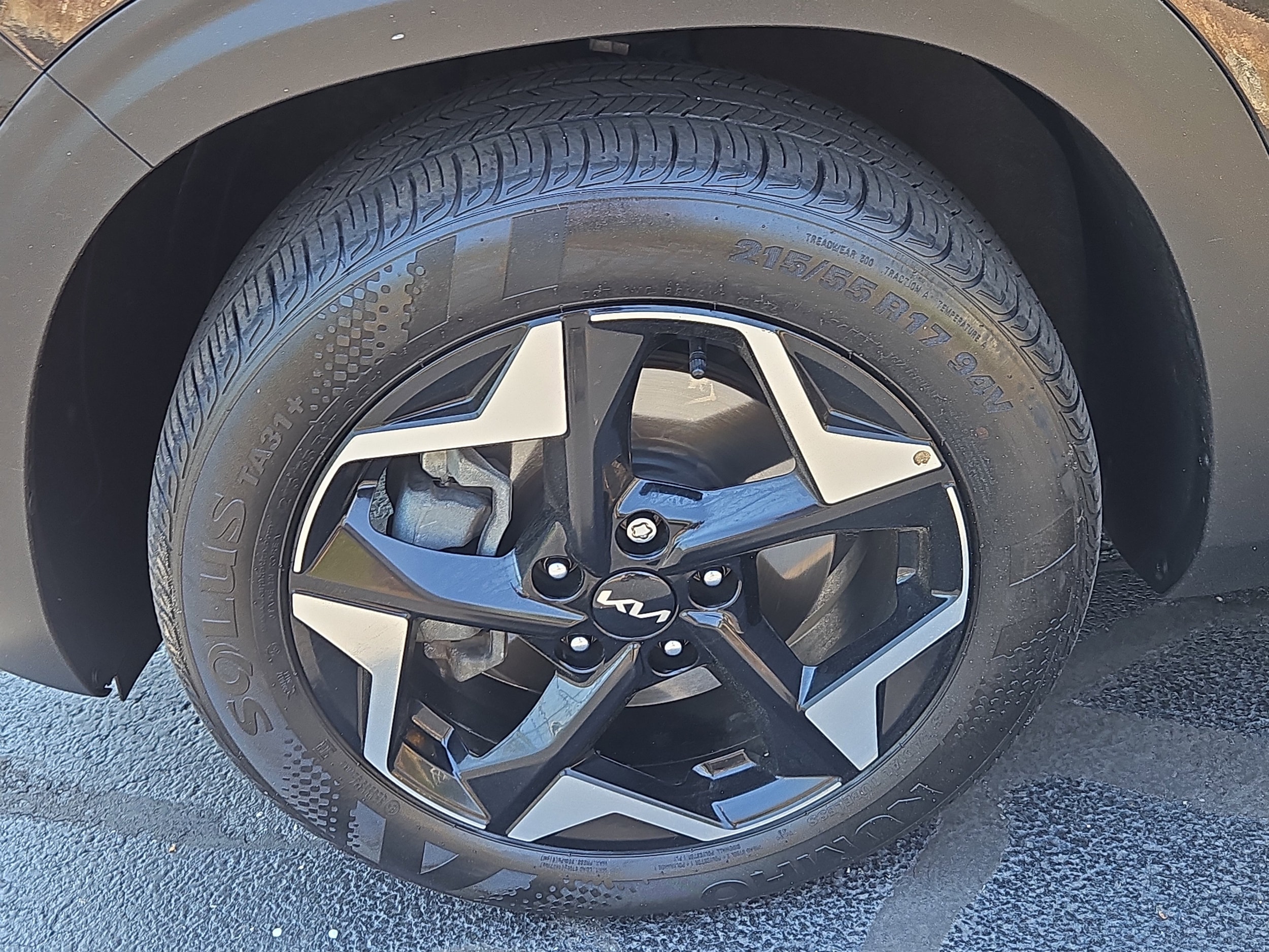 used 2024 Kia Seltos car, priced at $25,204