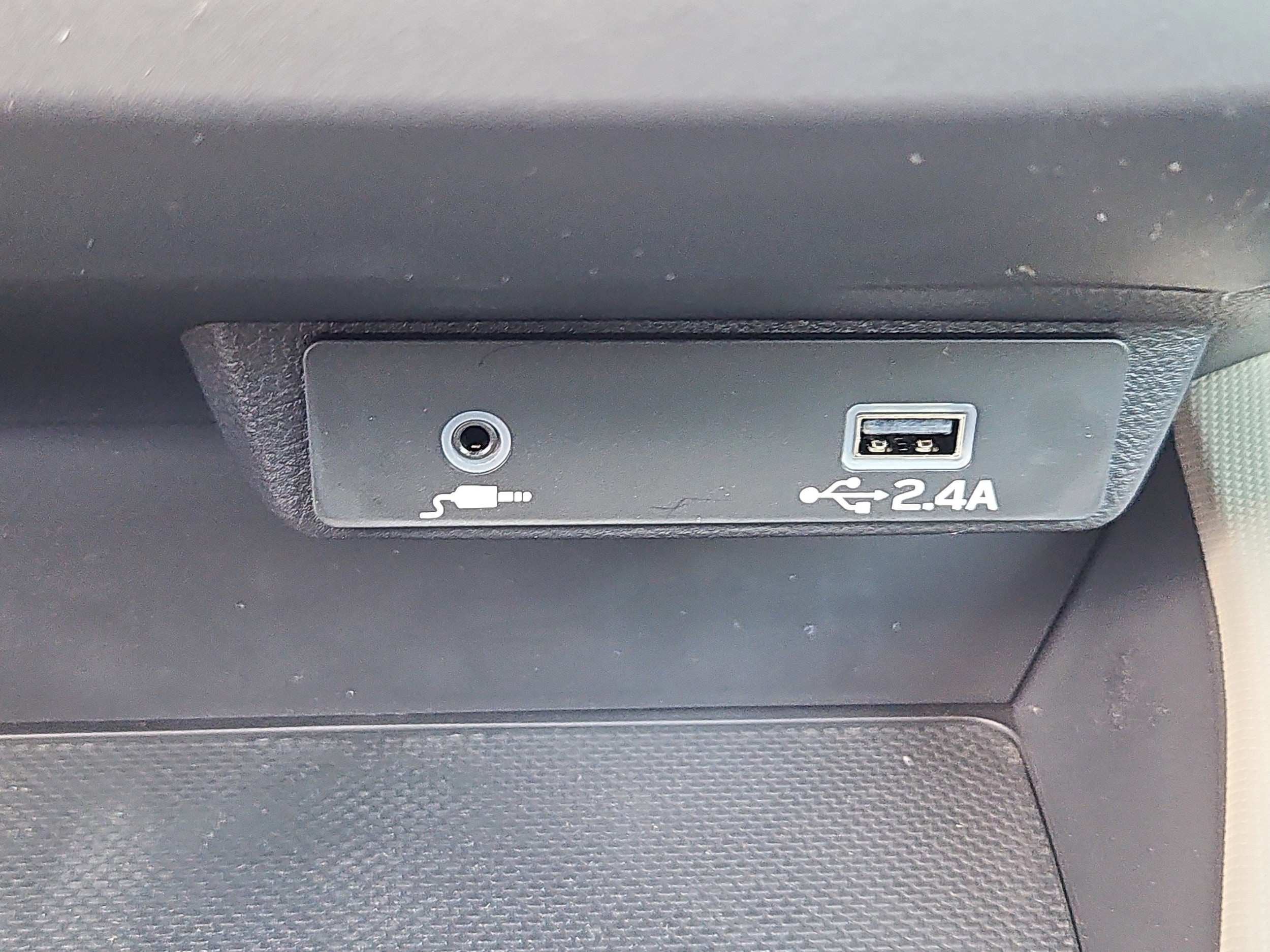 2026 Subaru Forester Base - Photo 7