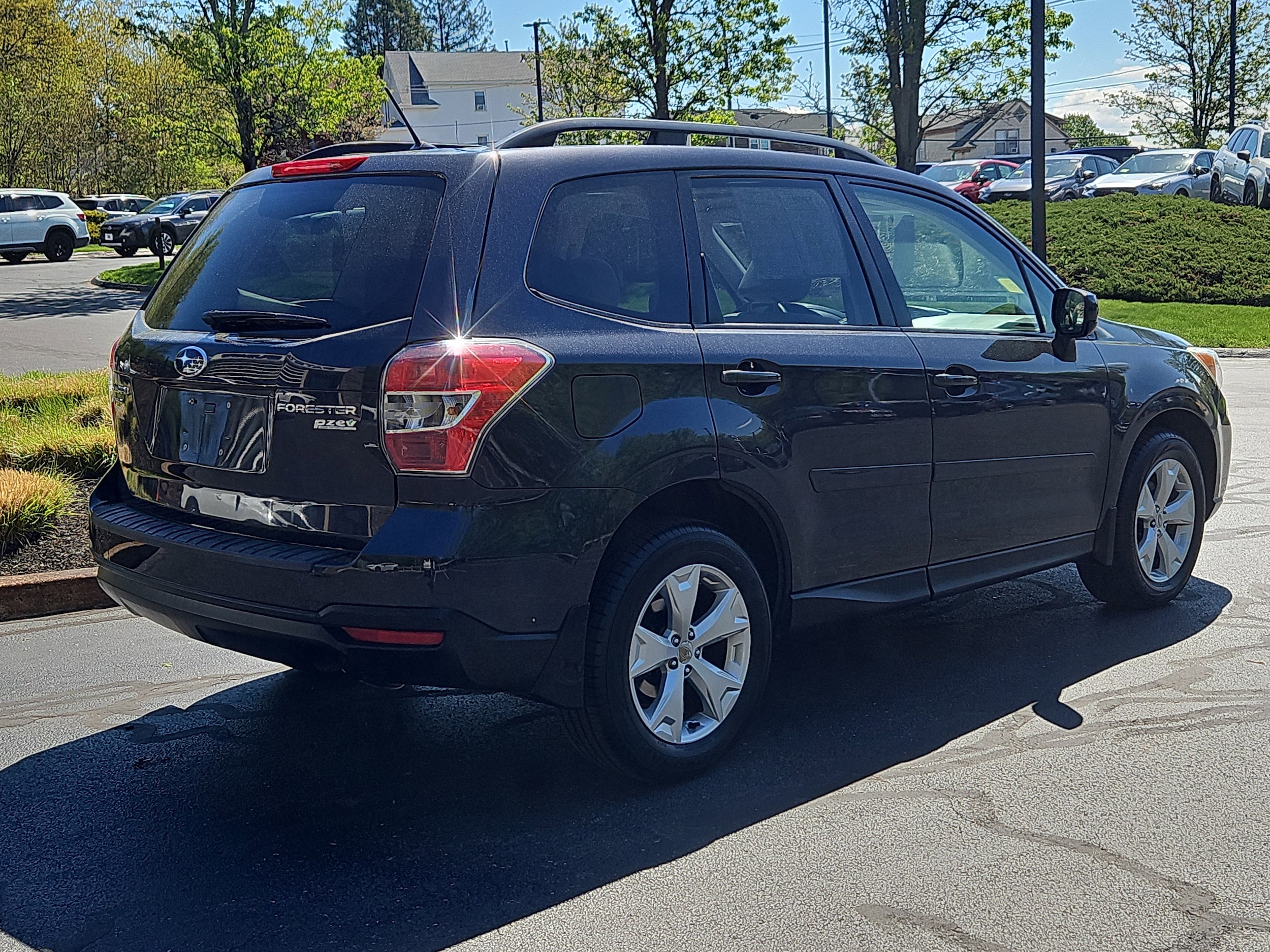 Used 2015 Subaru Forester i Premium with VIN JF2SJADC5FH488955 for sale in Shrewsbury, MA