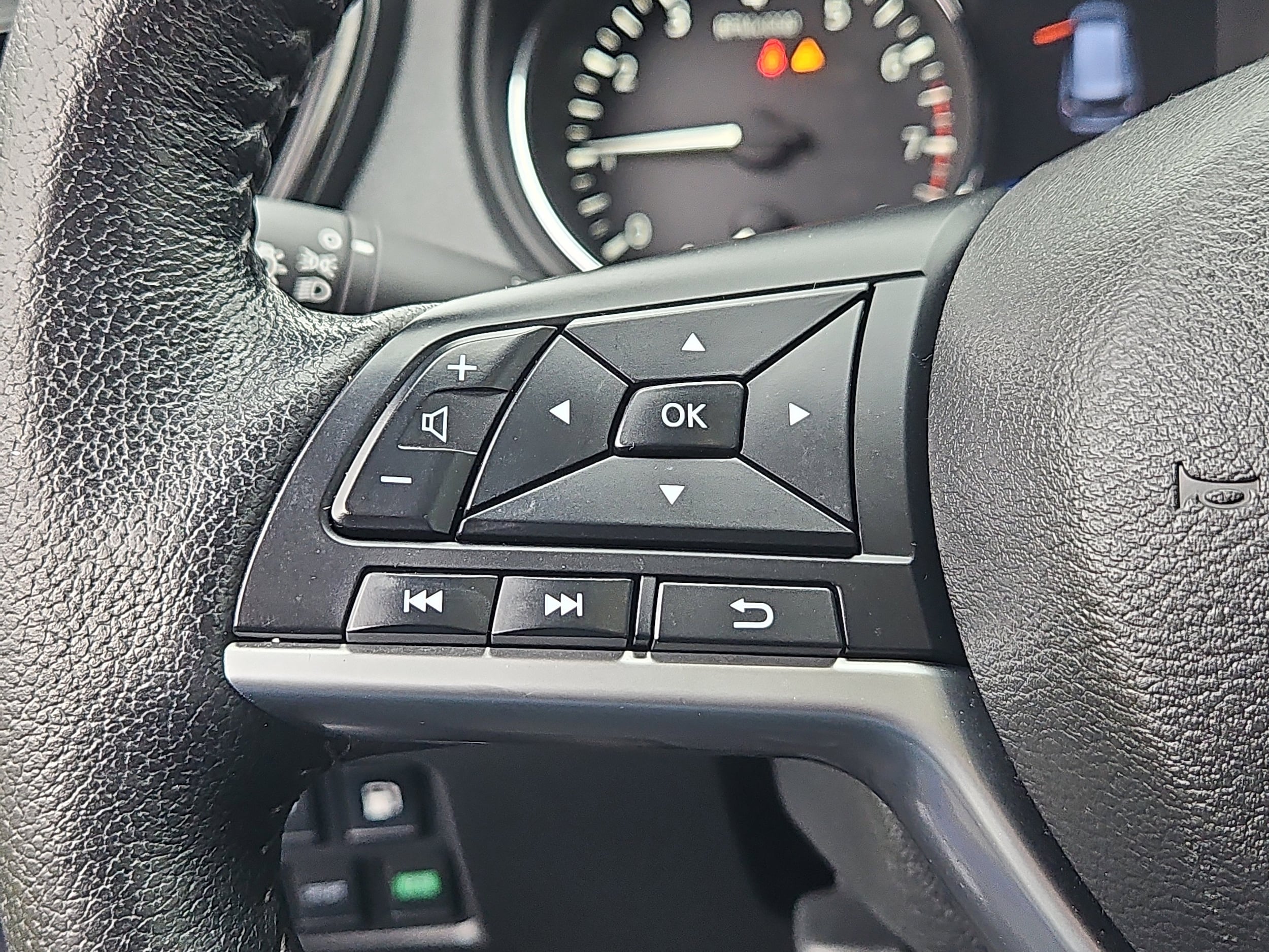 used 2019 Nissan Rogue car, priced at $16,744