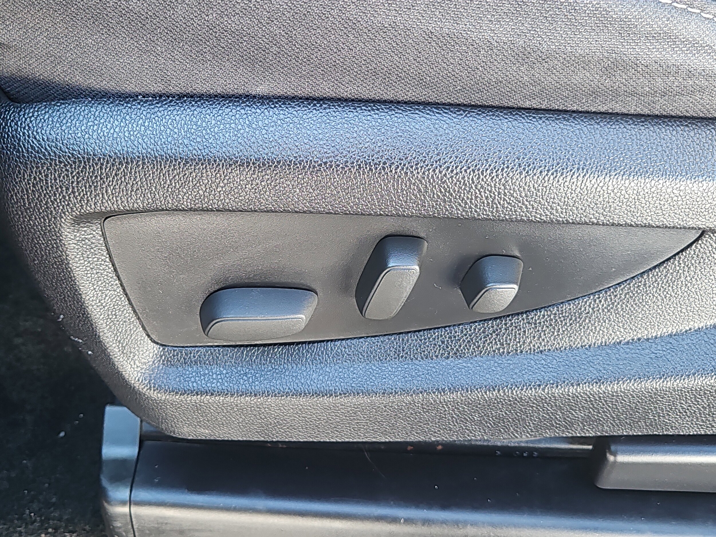 used 2014 Chevrolet Silverado 1500 car, priced at $18,952