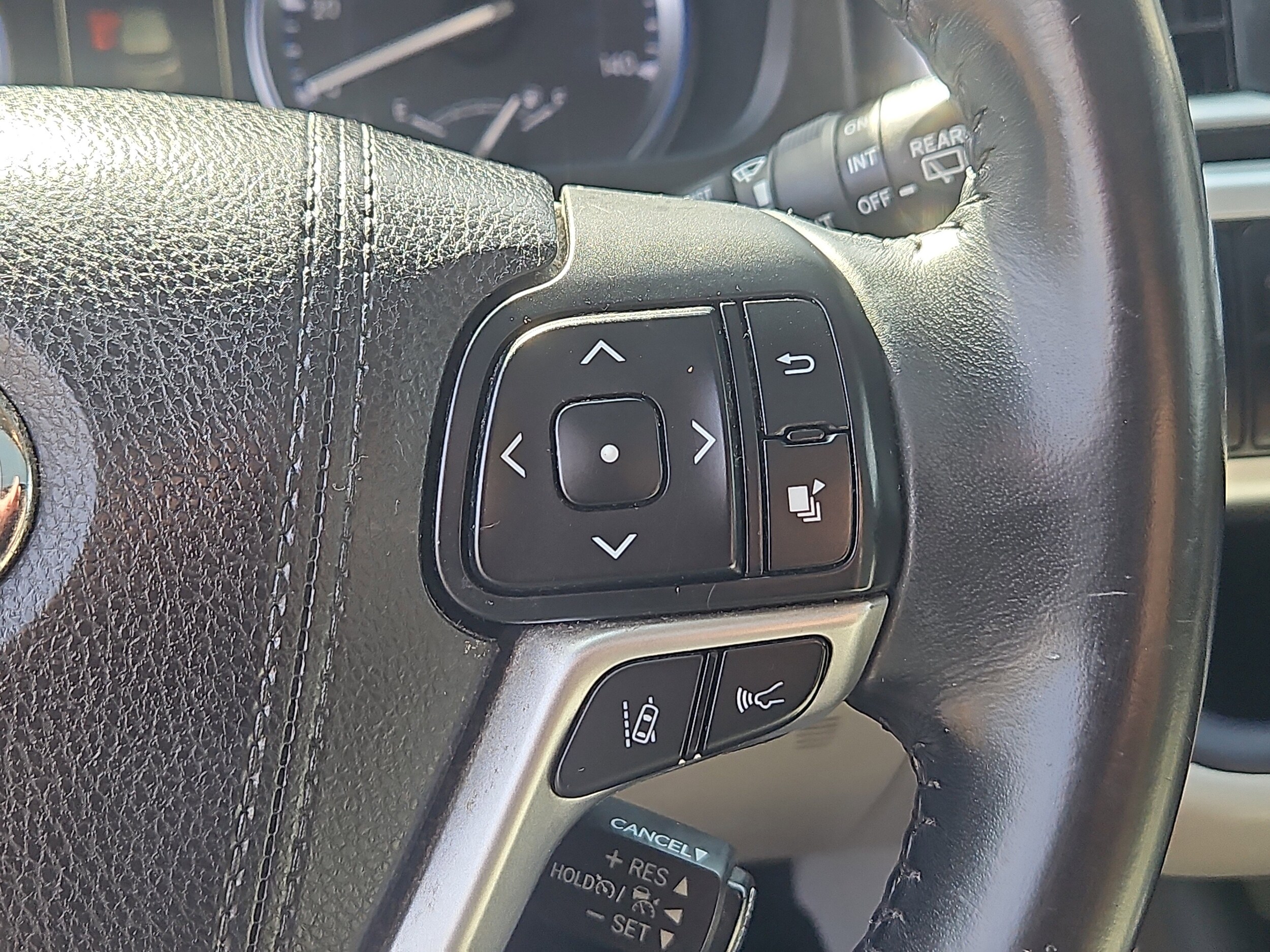 used 2017 Toyota Highlander car, priced at $20,940