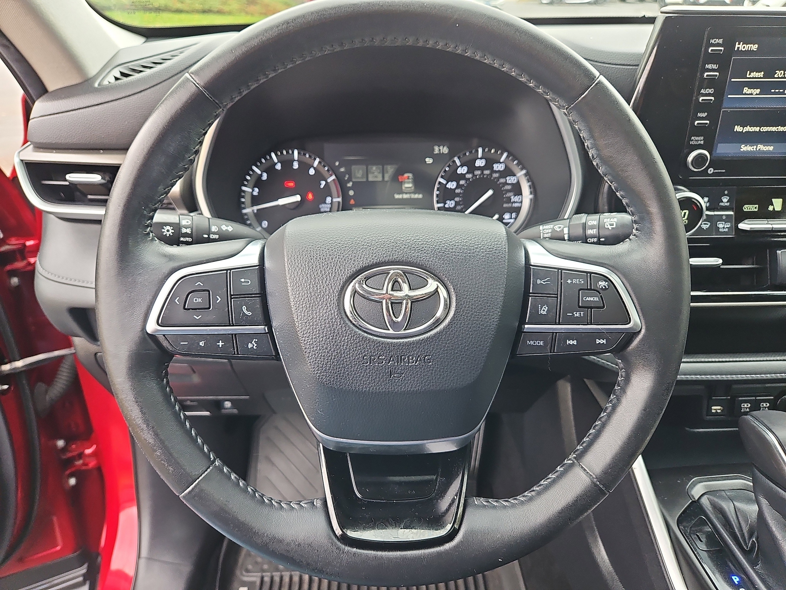 used 2020 Toyota Highlander car, priced at $26,390