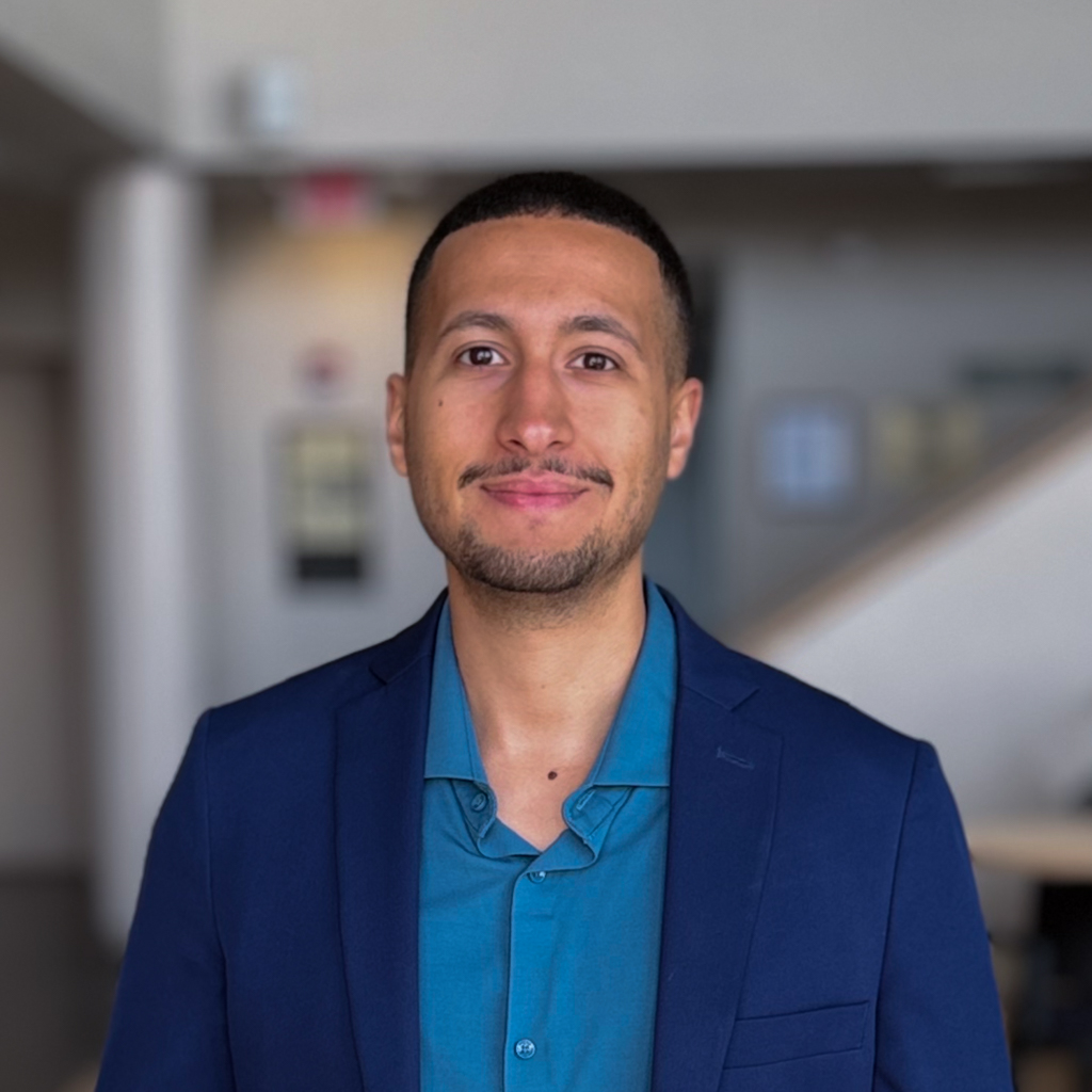Staff member Mustafa Boweden from ID_6a634e695e6a