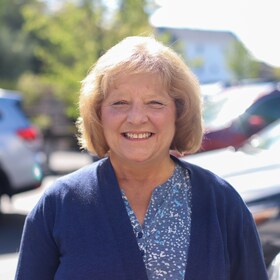 Staff member Mary Bartoszek from ID_c79a660cb2c3