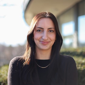 Staff member Sarah Ducasse from ID_6a634e695e6a