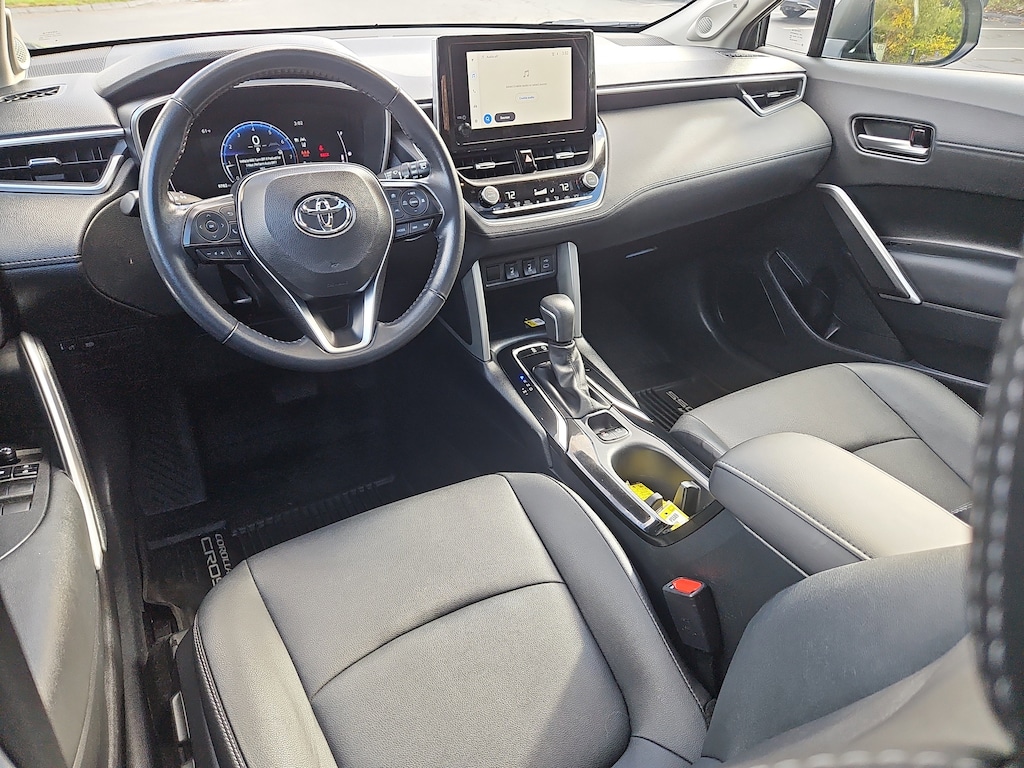 Used 2023 Toyota Corolla Cross XLE XLE 4WD