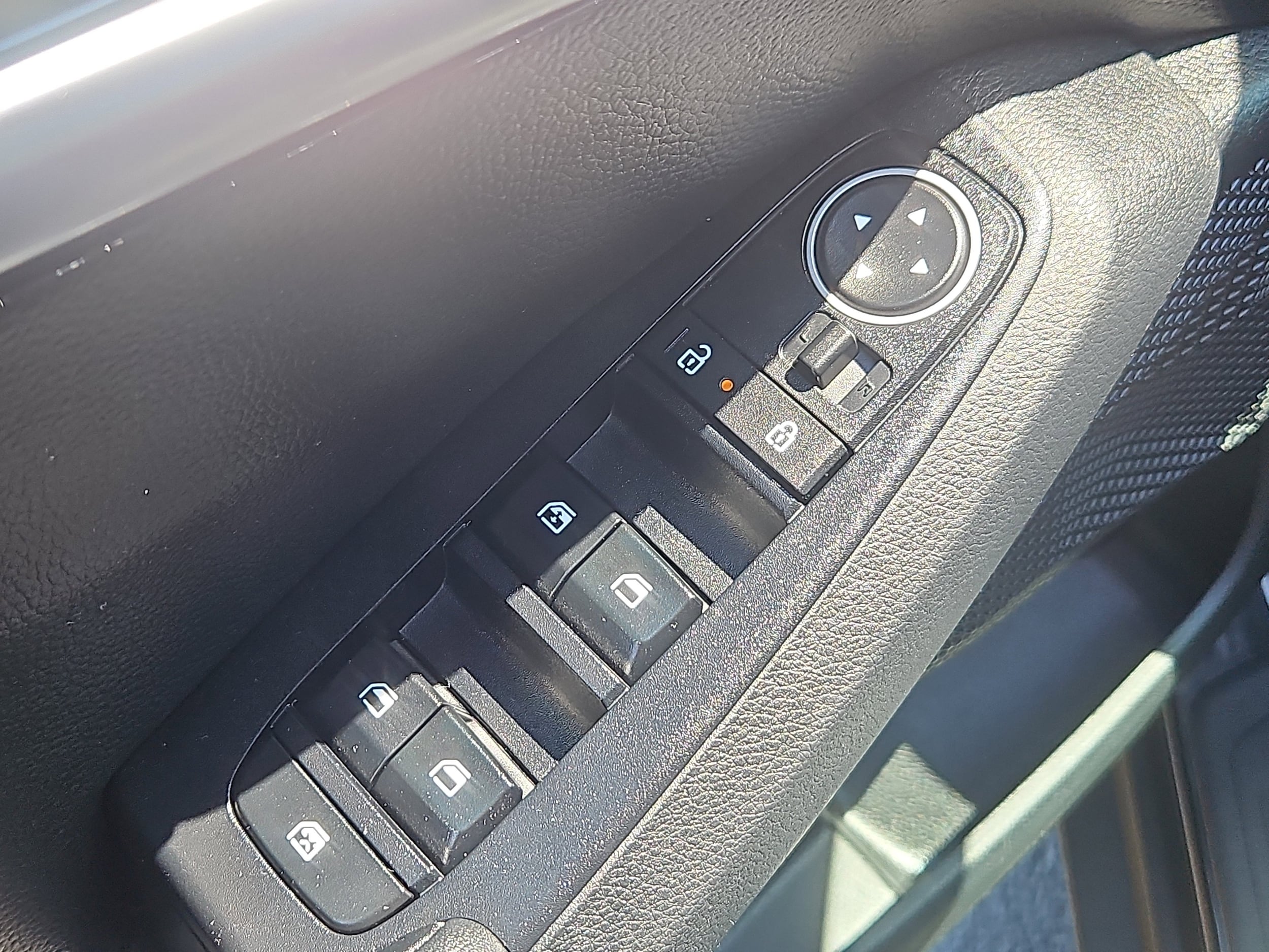 used 2024 Kia Seltos car, priced at $25,204