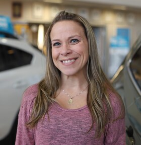 Staff member Laura Lawrence from ID_6a634e695e6a