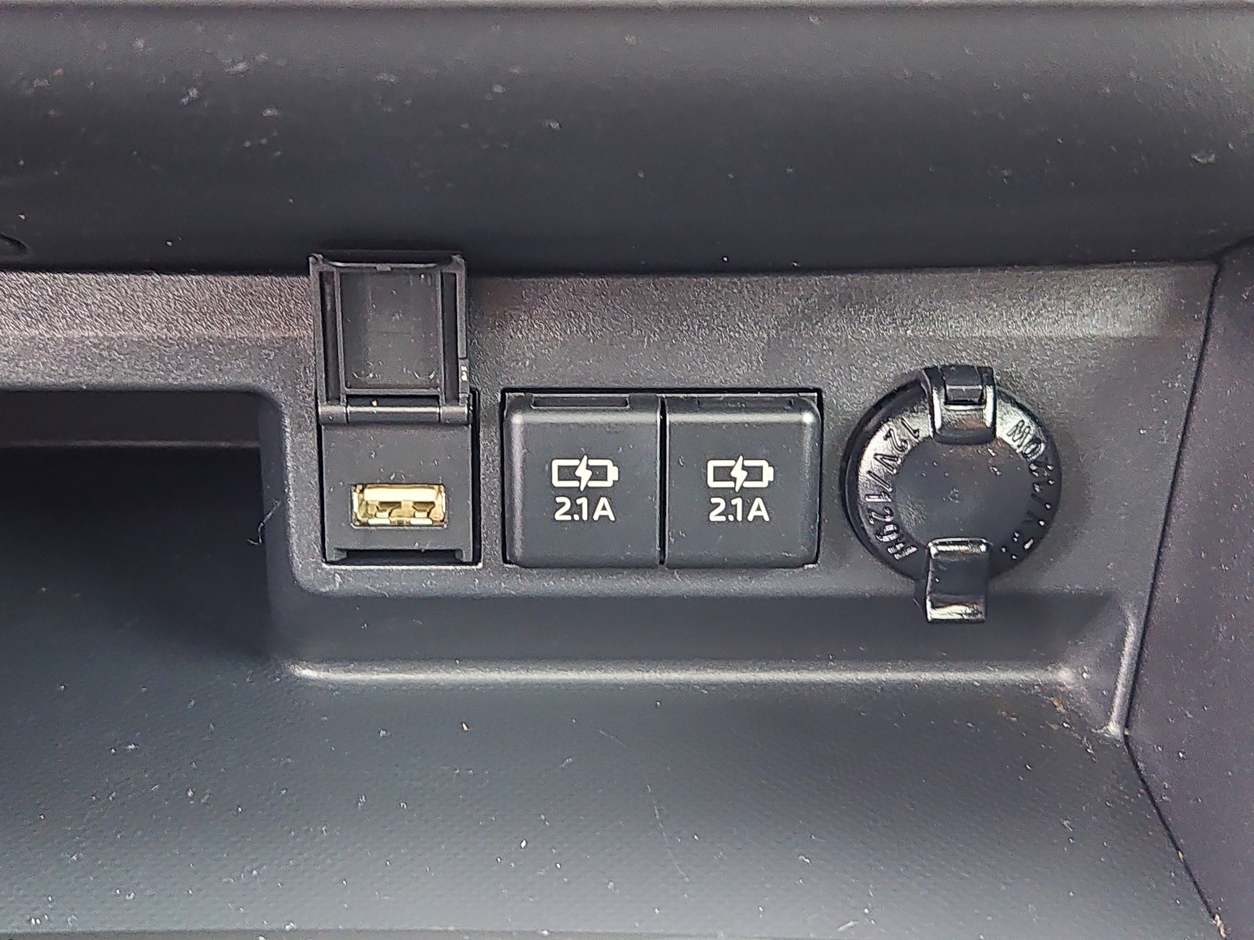 used 2020 Toyota Highlander car, priced at $26,390